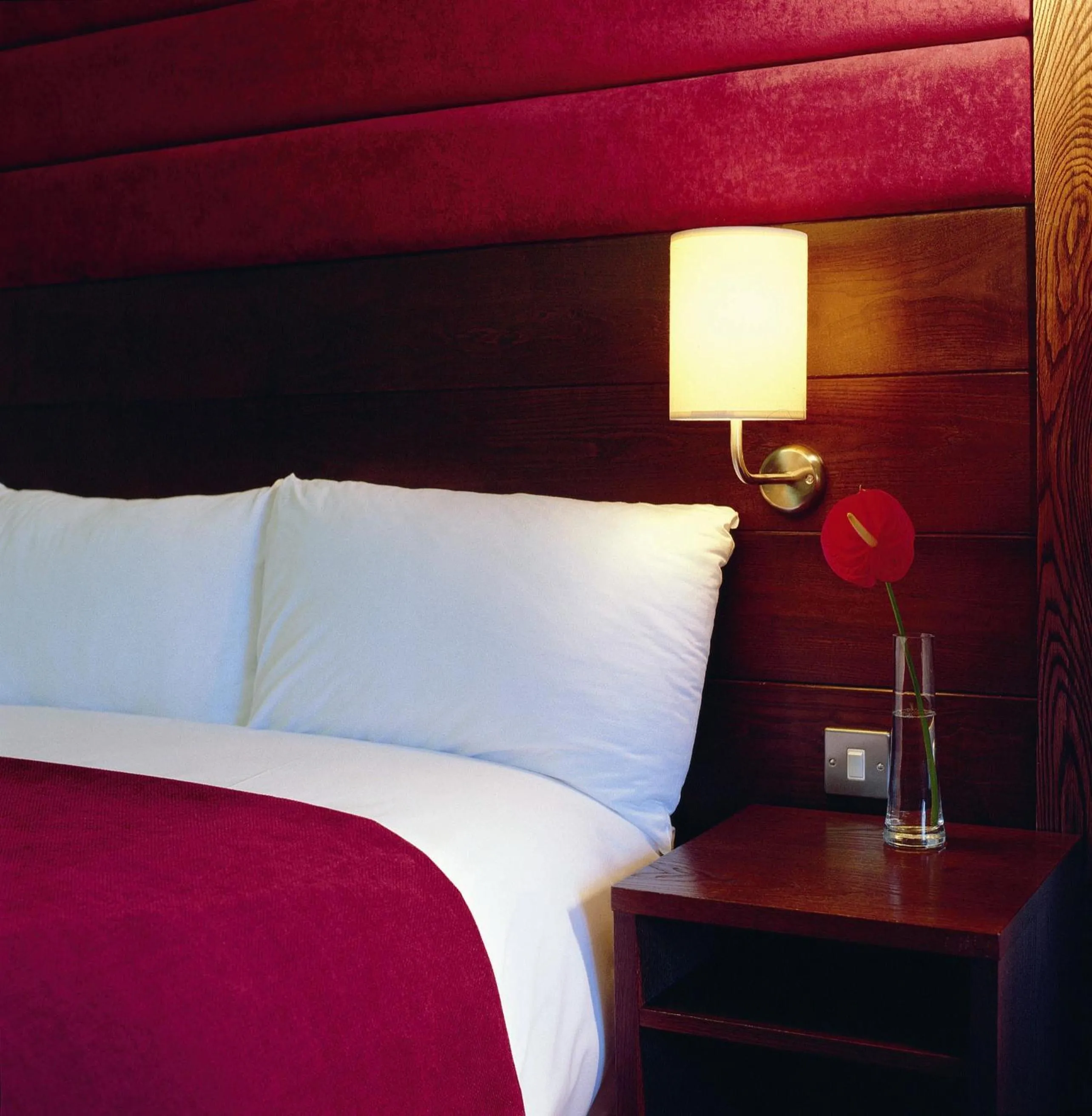 Bed in Cavan Crystal Hotel