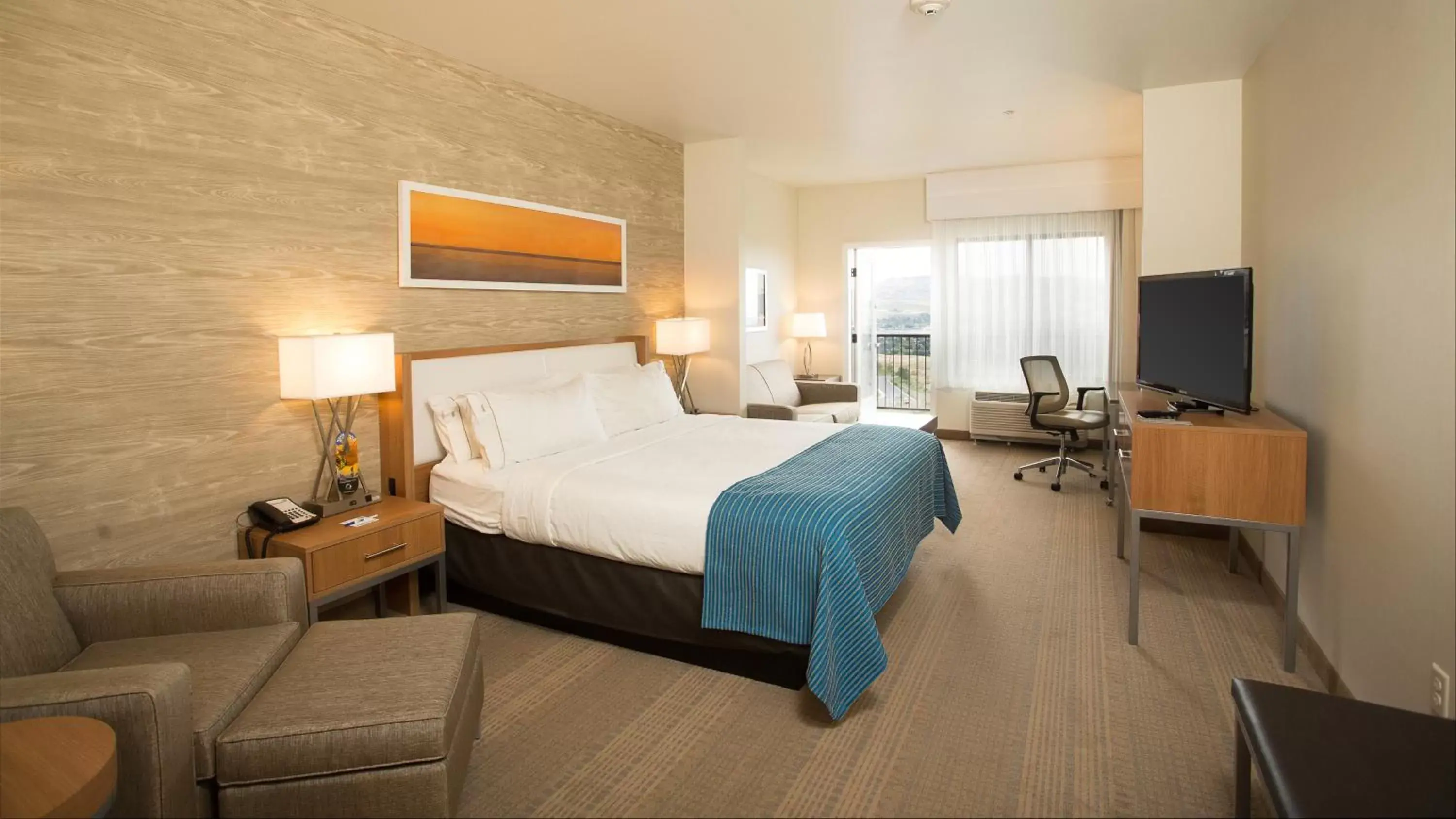 King Suite in Holiday Inn Express Pocatello by IHG King Suite in Holiday Inn Express Pocatello by IHG