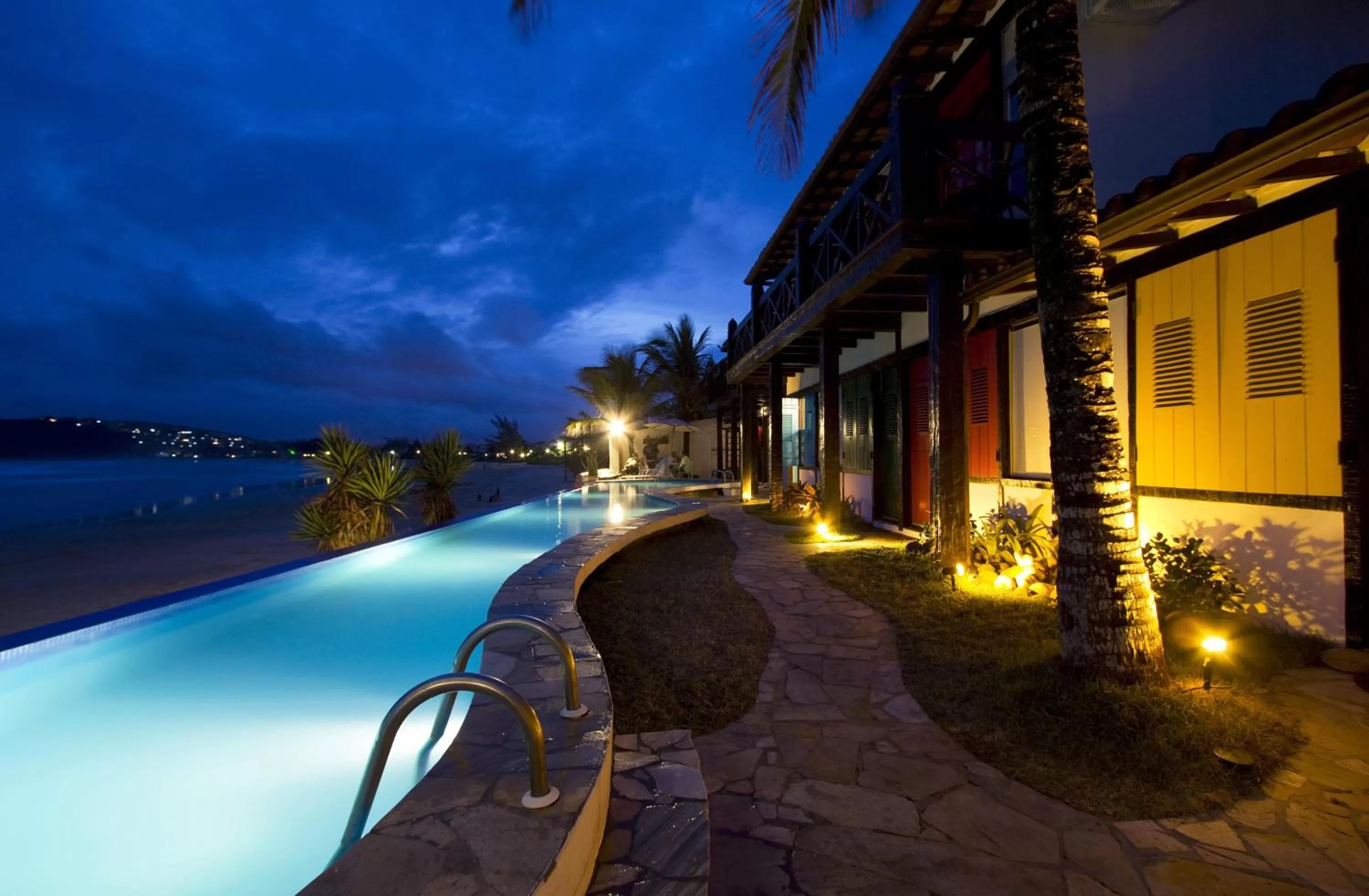Swimming pool in Chez Pitu Praia Hotel