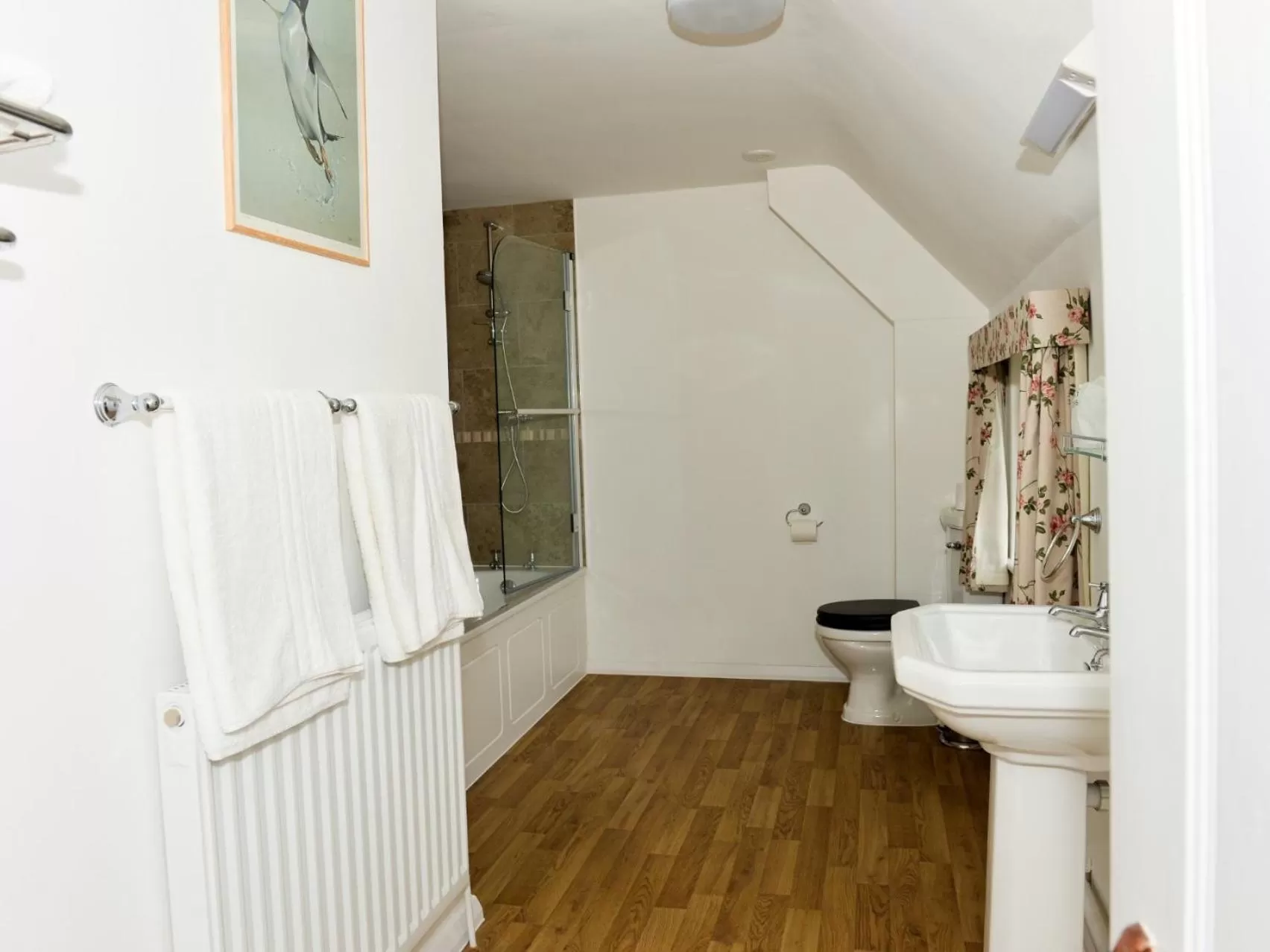 Bathroom in Twyford Farm B&B