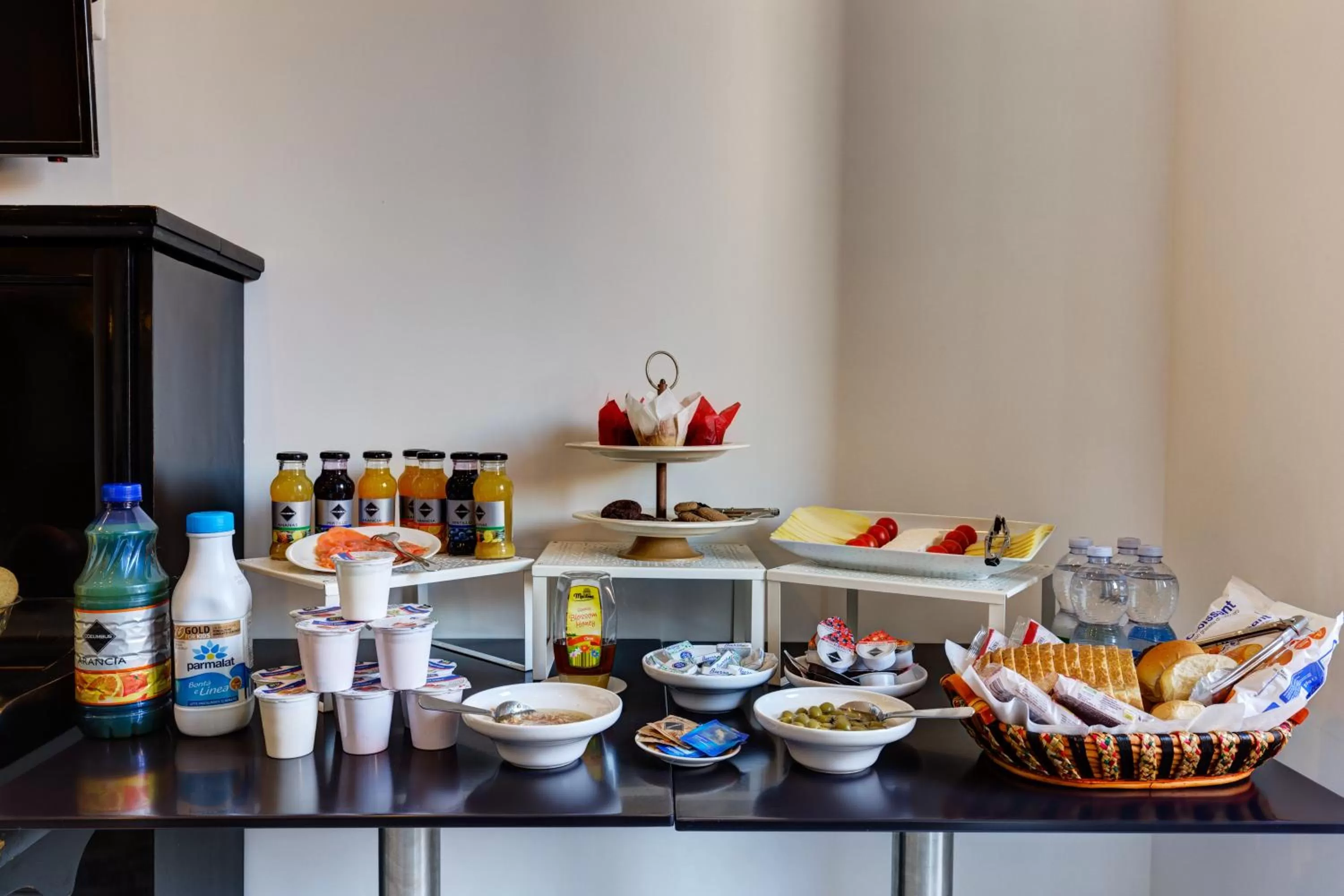 Communal lounge/ TV room in Little Rhome Suites