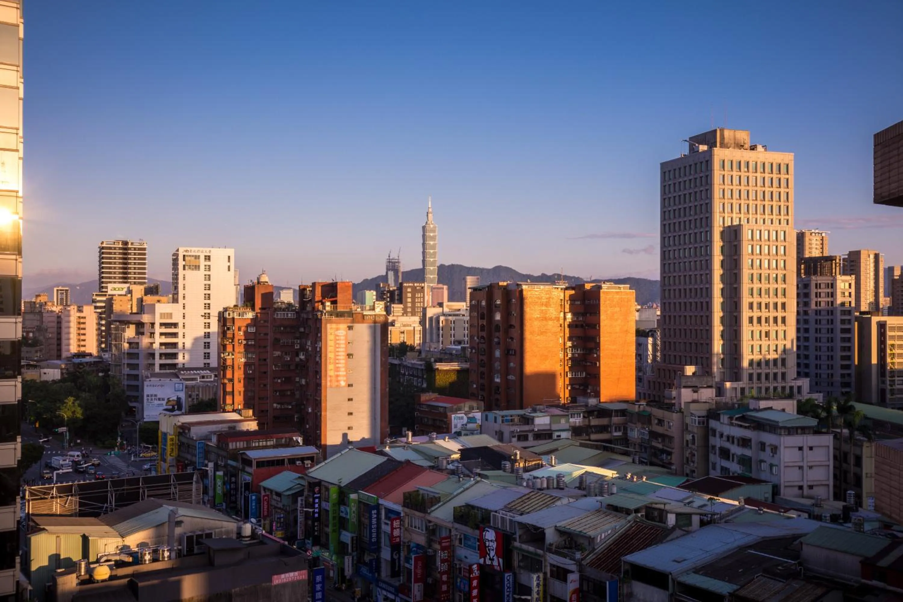 City view in Wallsun Hotel