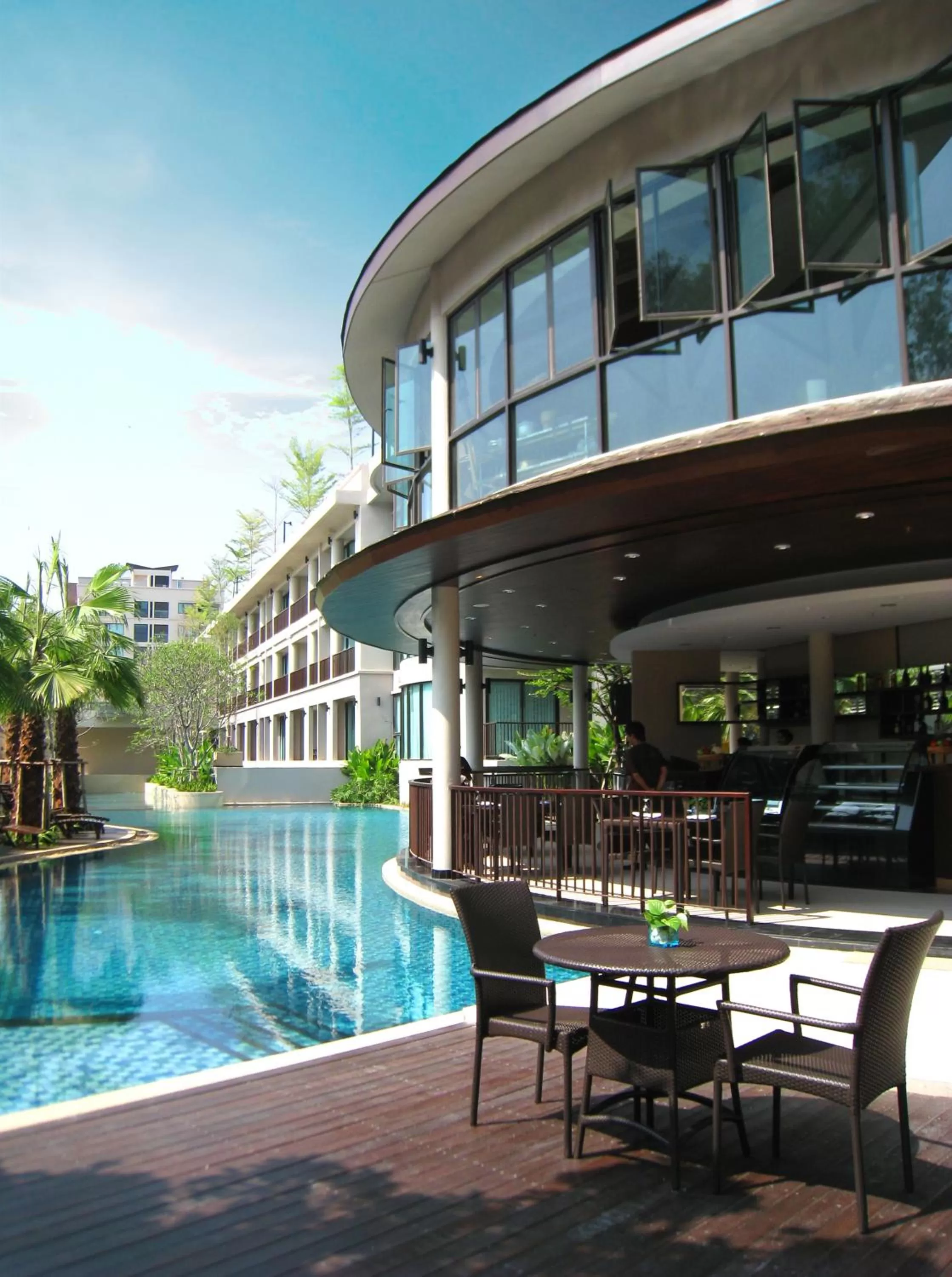 Swimming pool in Tara Mantra Cha-Am Resort