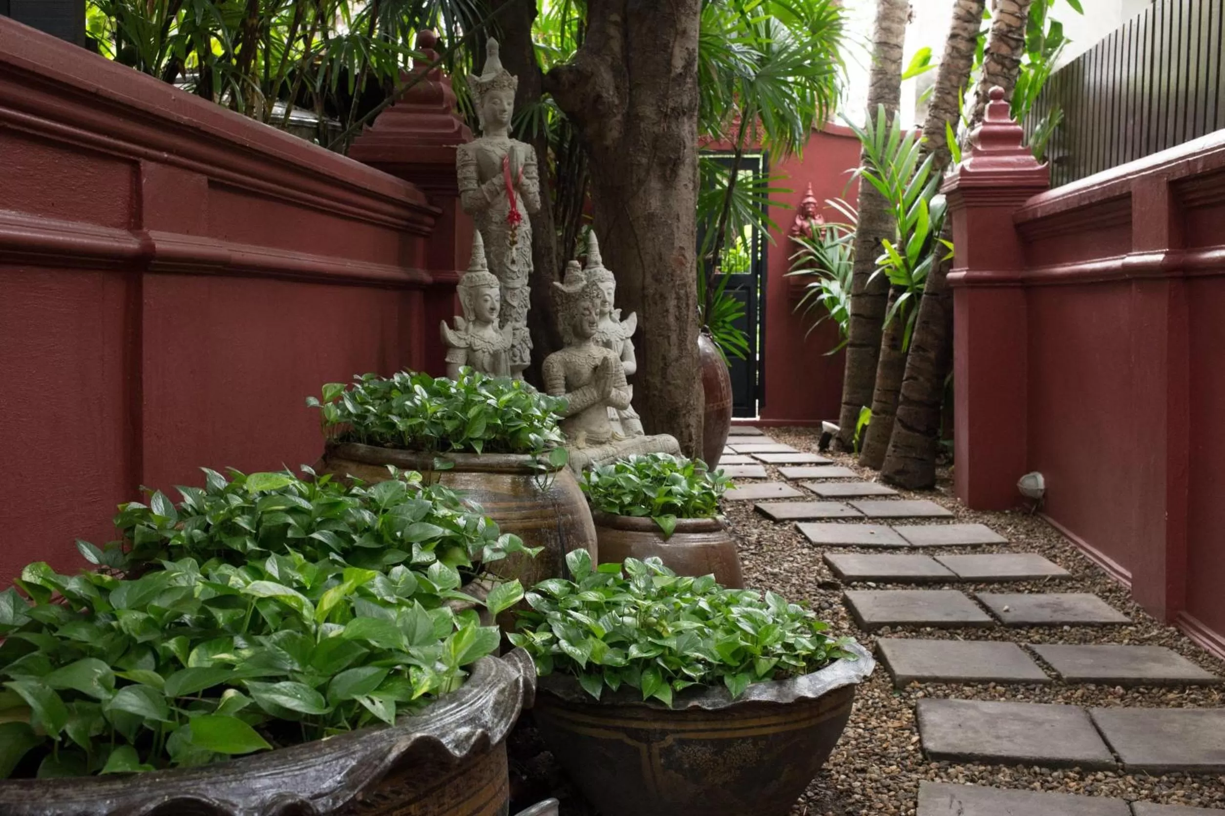 Tri Yaan Na Ros Colonial House