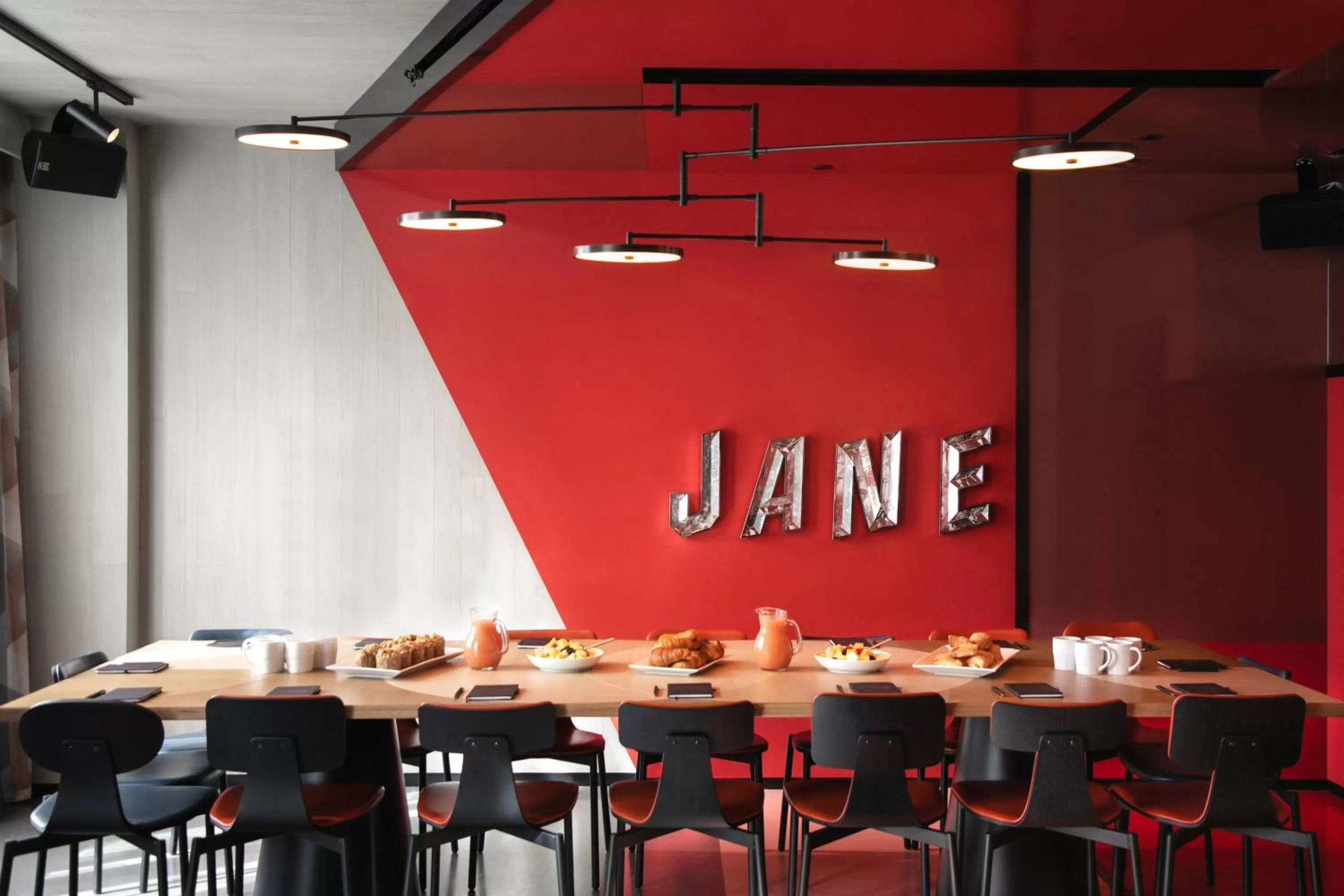 Meeting/conference room in Moxy NYC East Village