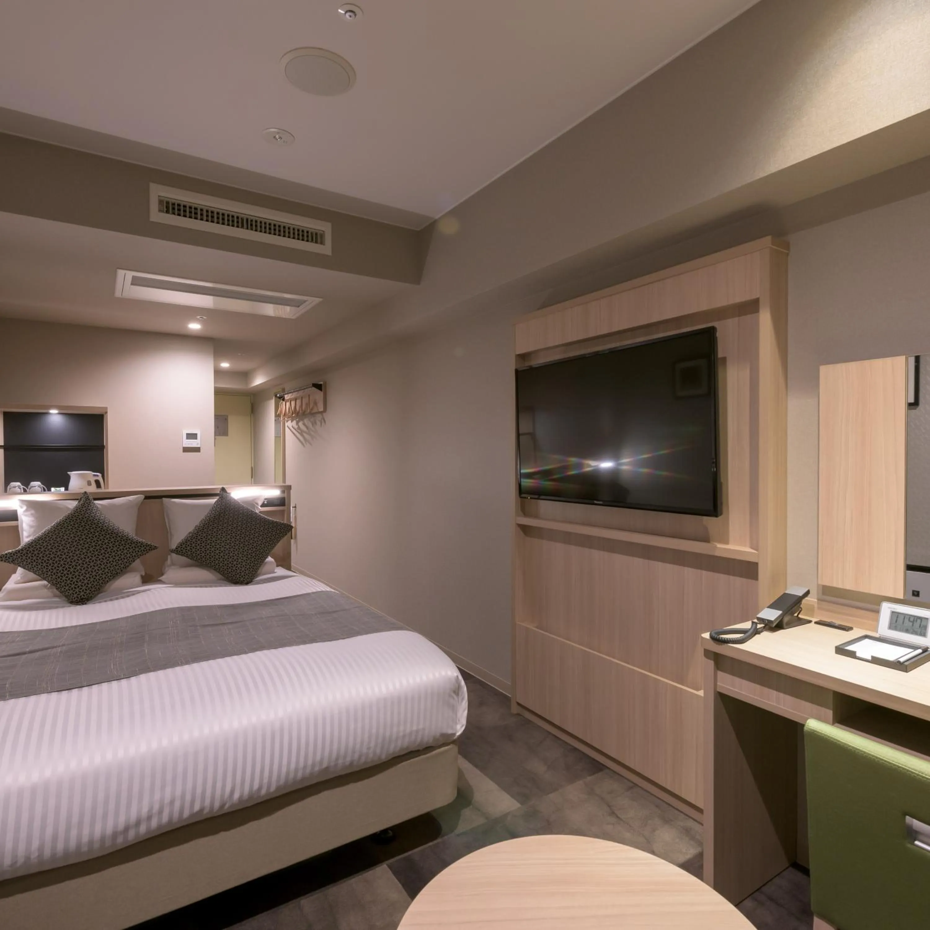 Photo of the whole room, Bed in Nara Royal Hotel