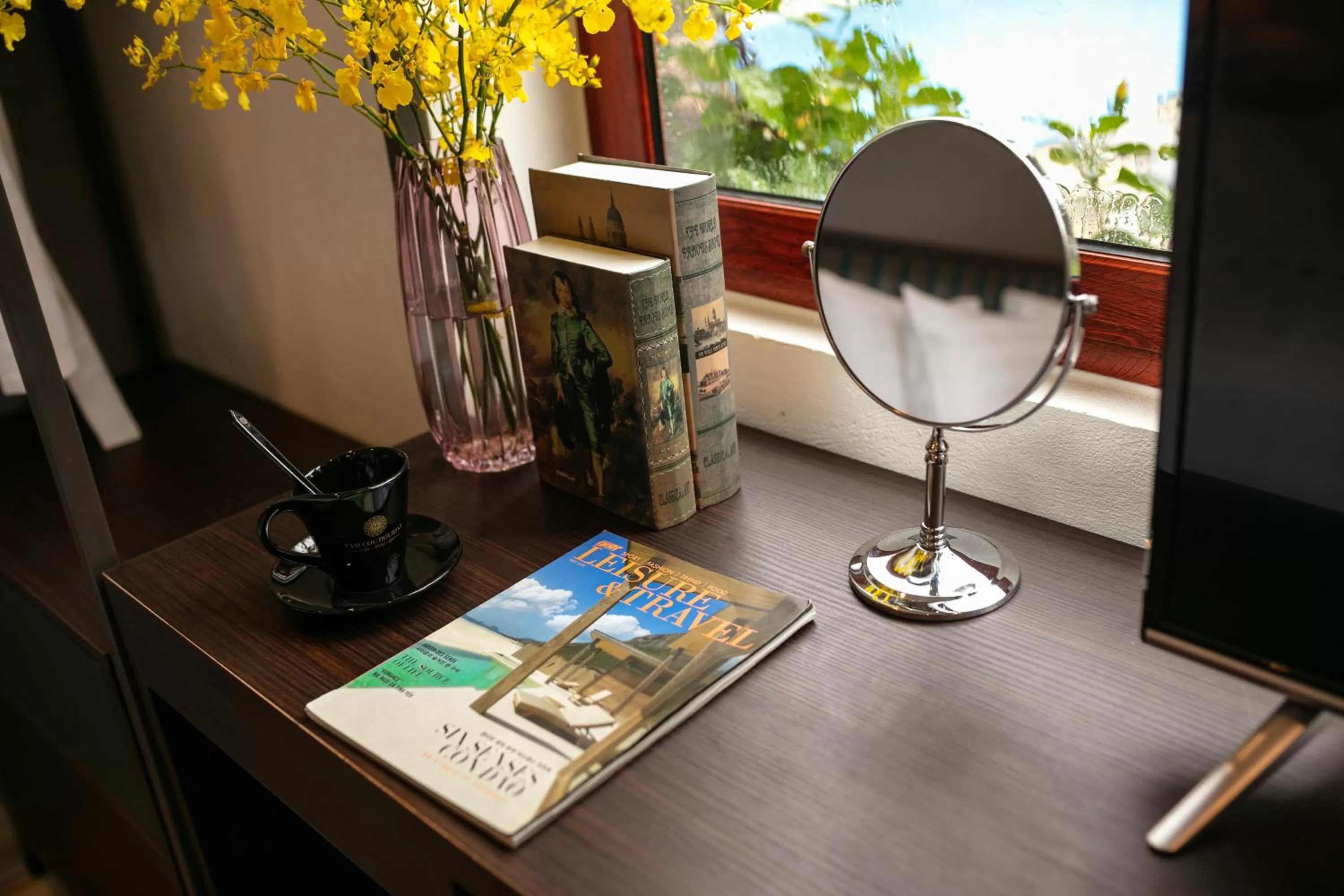 Communal lounge/ TV room in Tam Coc Holiday Hotel & Villa