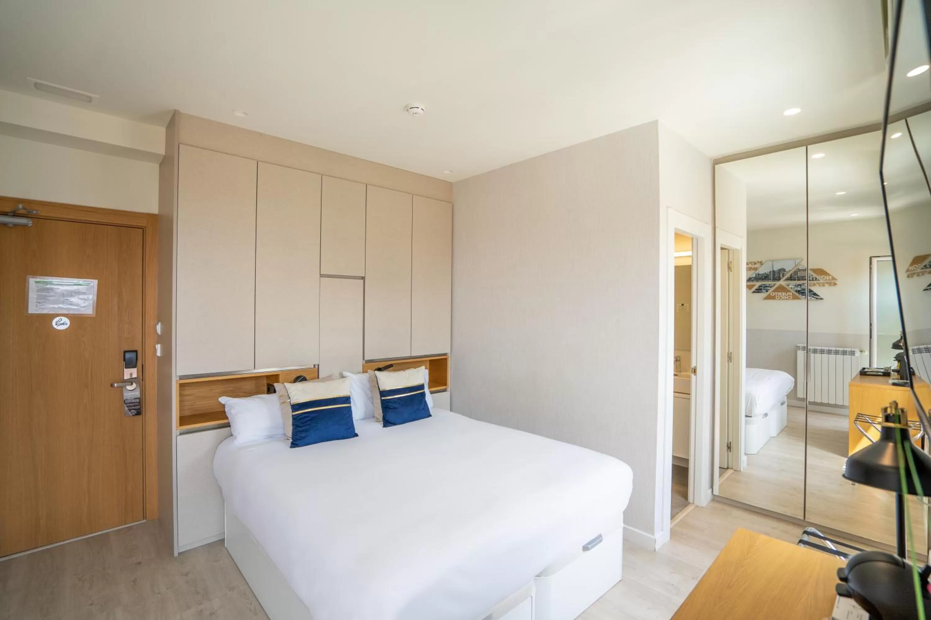 Standard Double Room in Sercotel El Balcón de la Bahía Suites