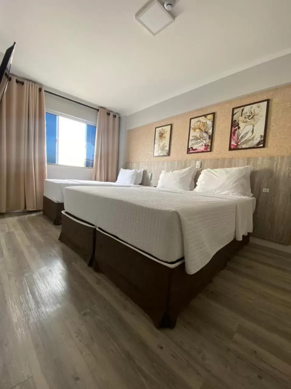 Superior Triple Room in Navega Beach Palace Hotel Superior Triple Room in Navega Beach Palace Hotel