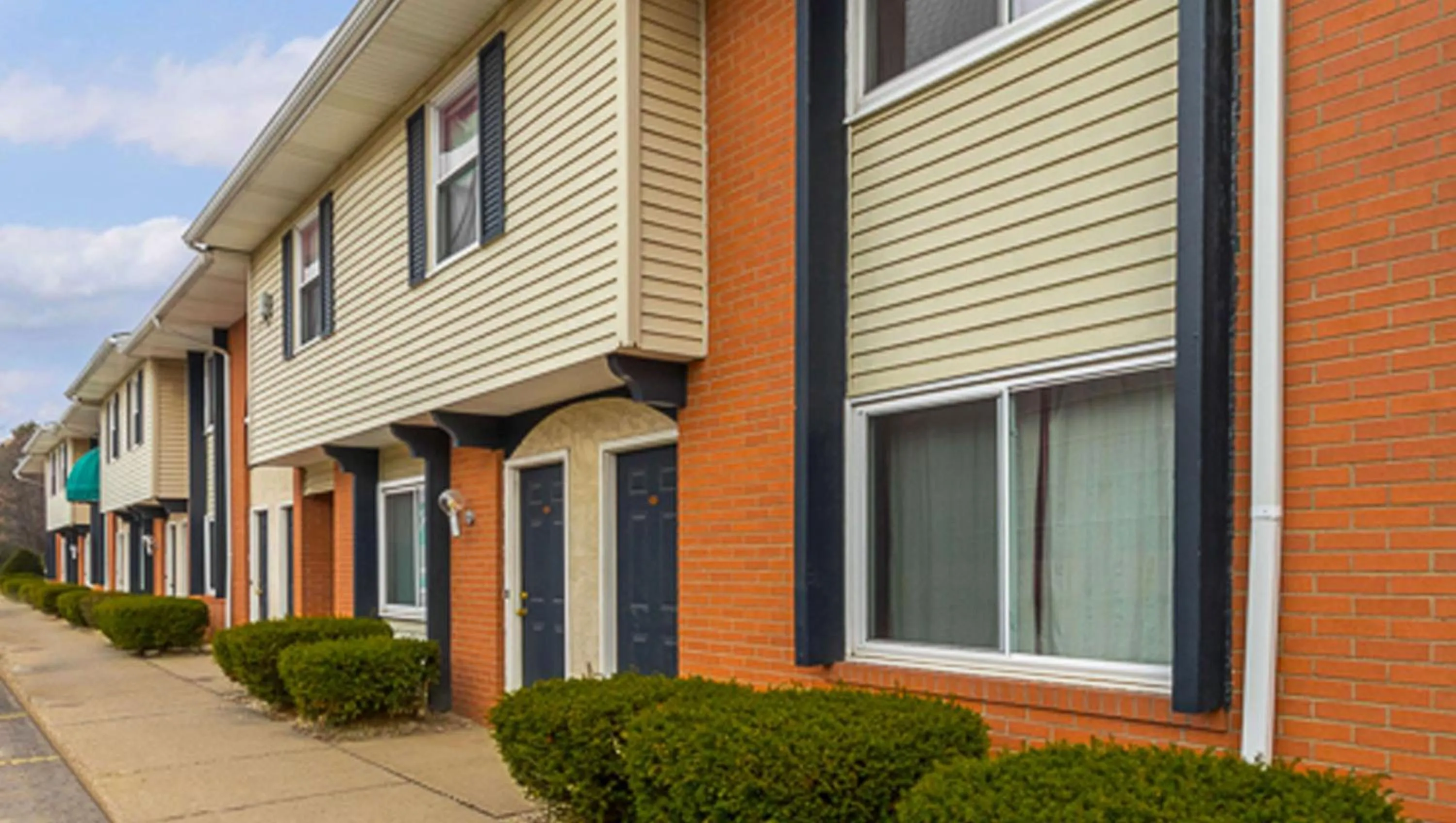 Property building in Magnuson Hotel Extended Stay Canton Ohio