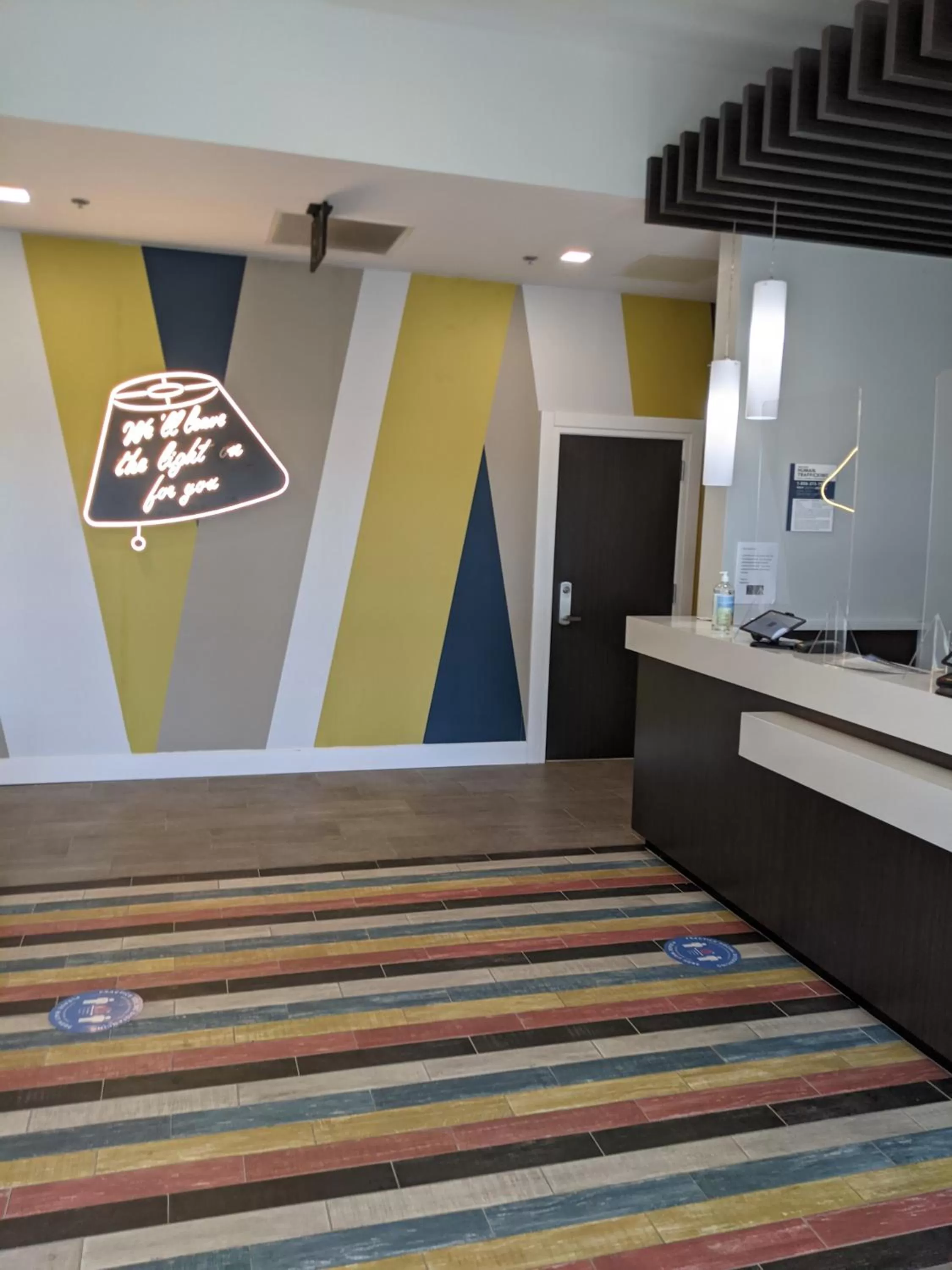 Lobby or reception in Studio 6 North Platte, NE - East