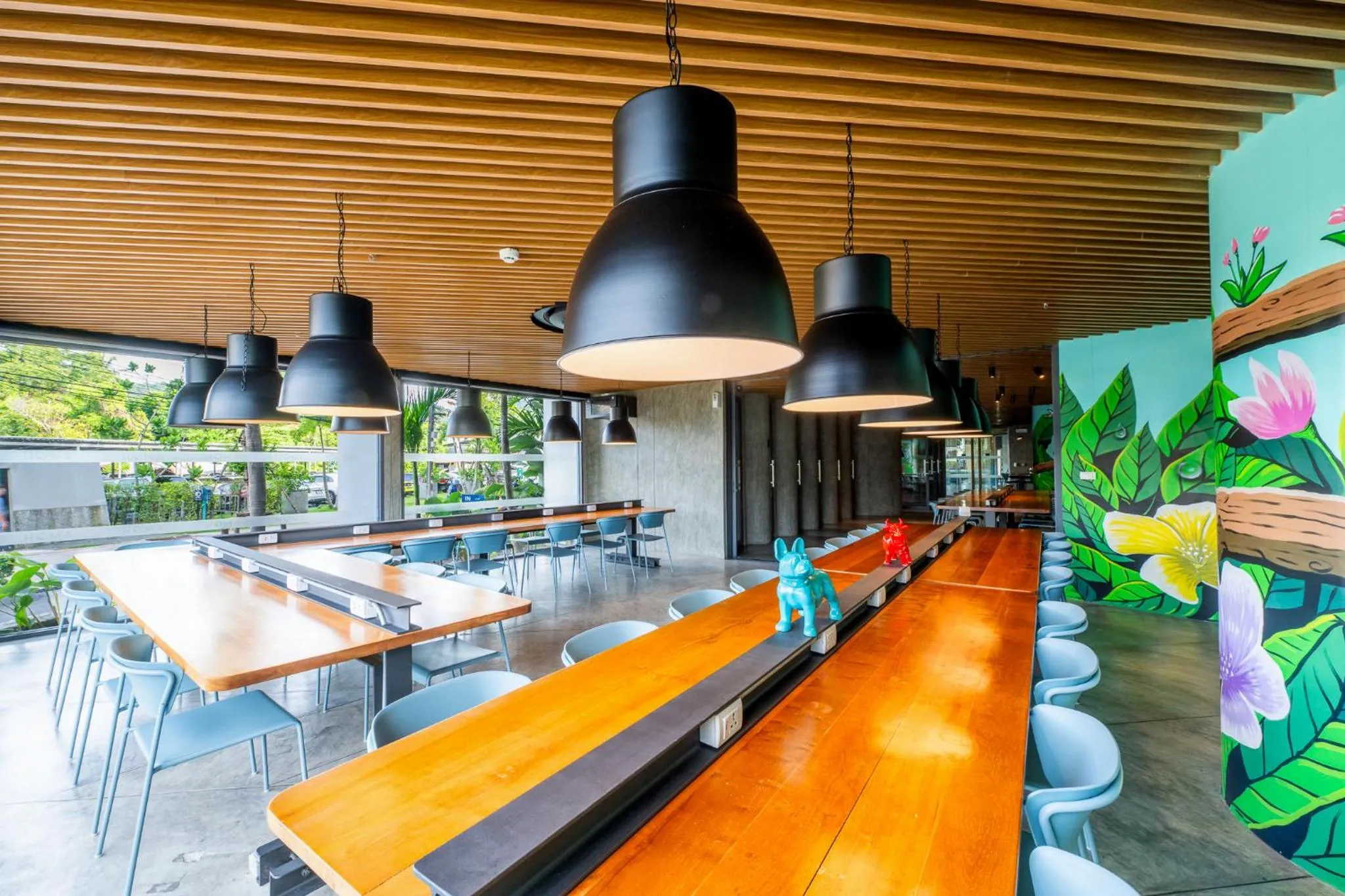 Business facilities in HOMA Phuket Town