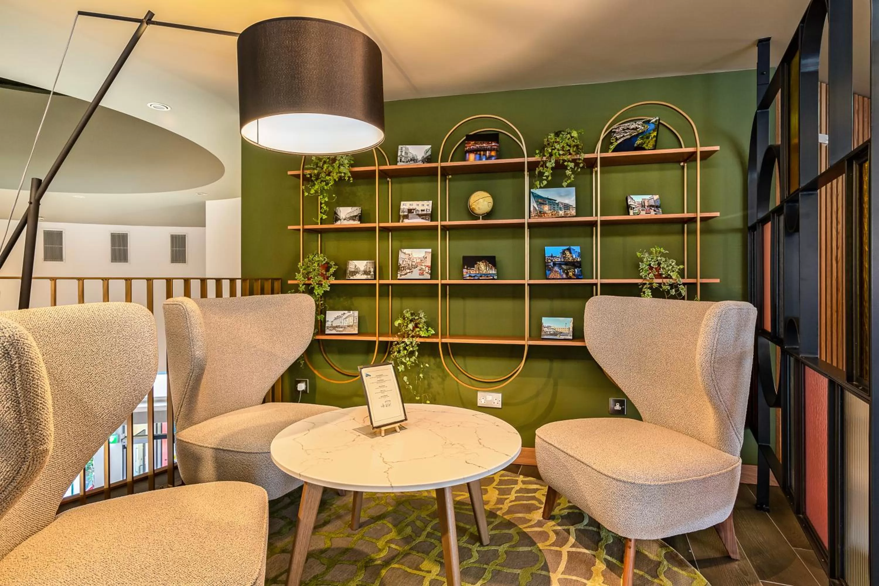 Lounge or bar in The Glasshouse