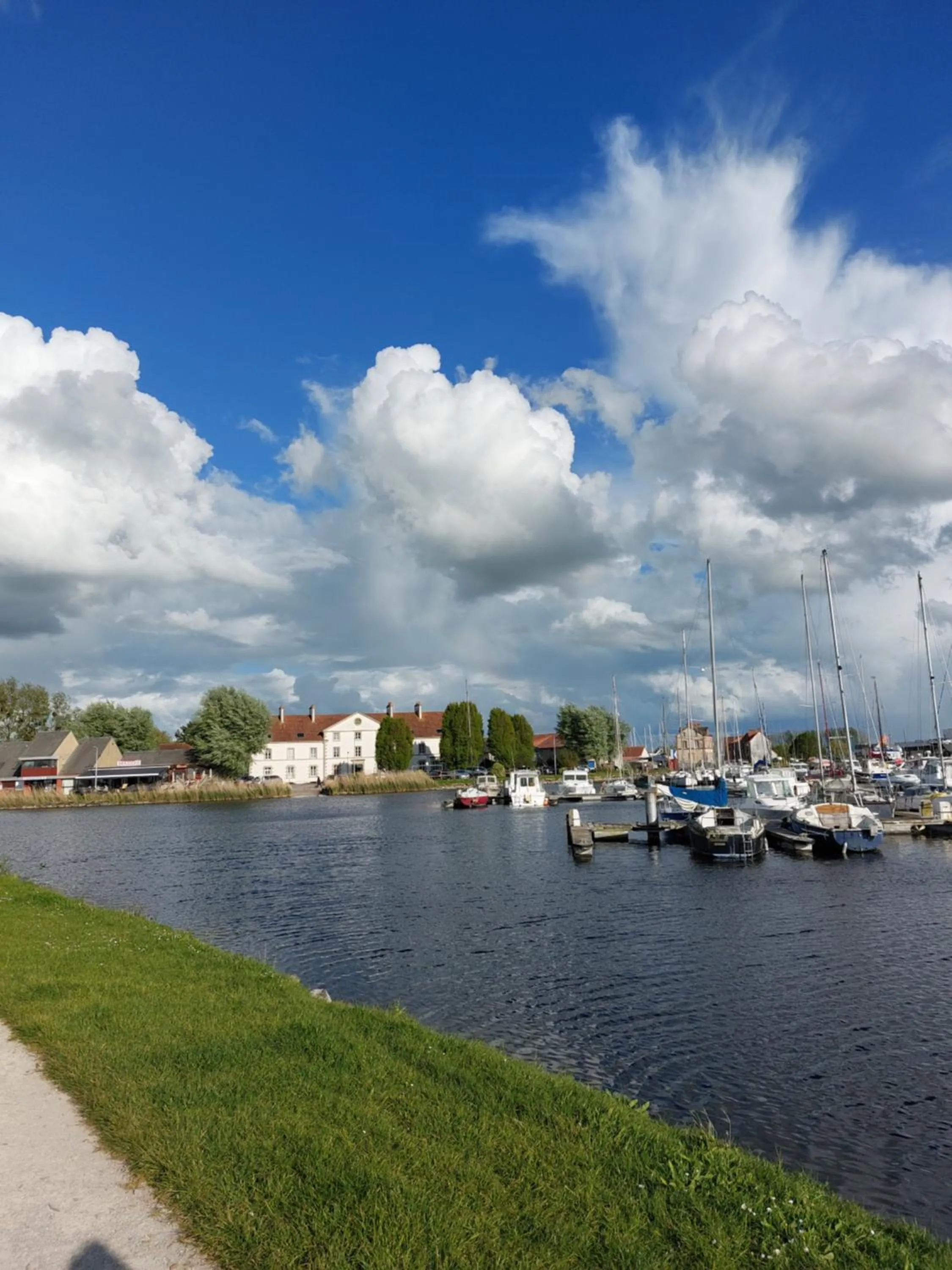 Nearby landmark in Contact Hotel Utah Beach Carentan