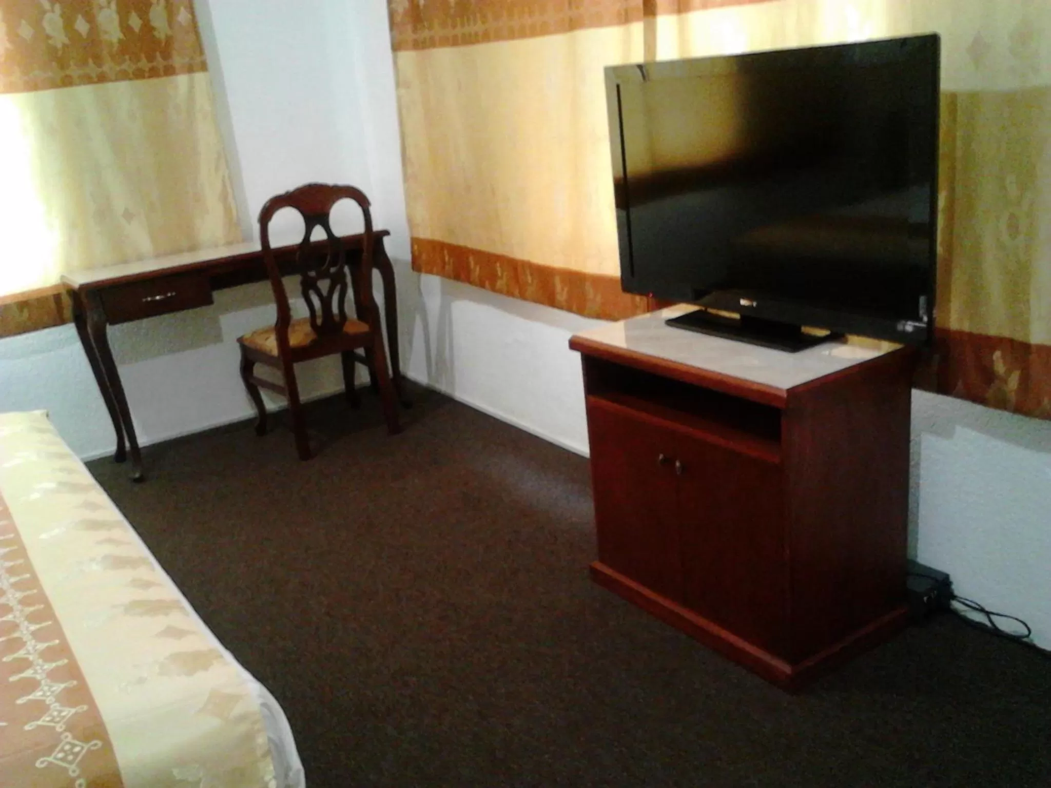 Photo of the whole room in Mansion Havre