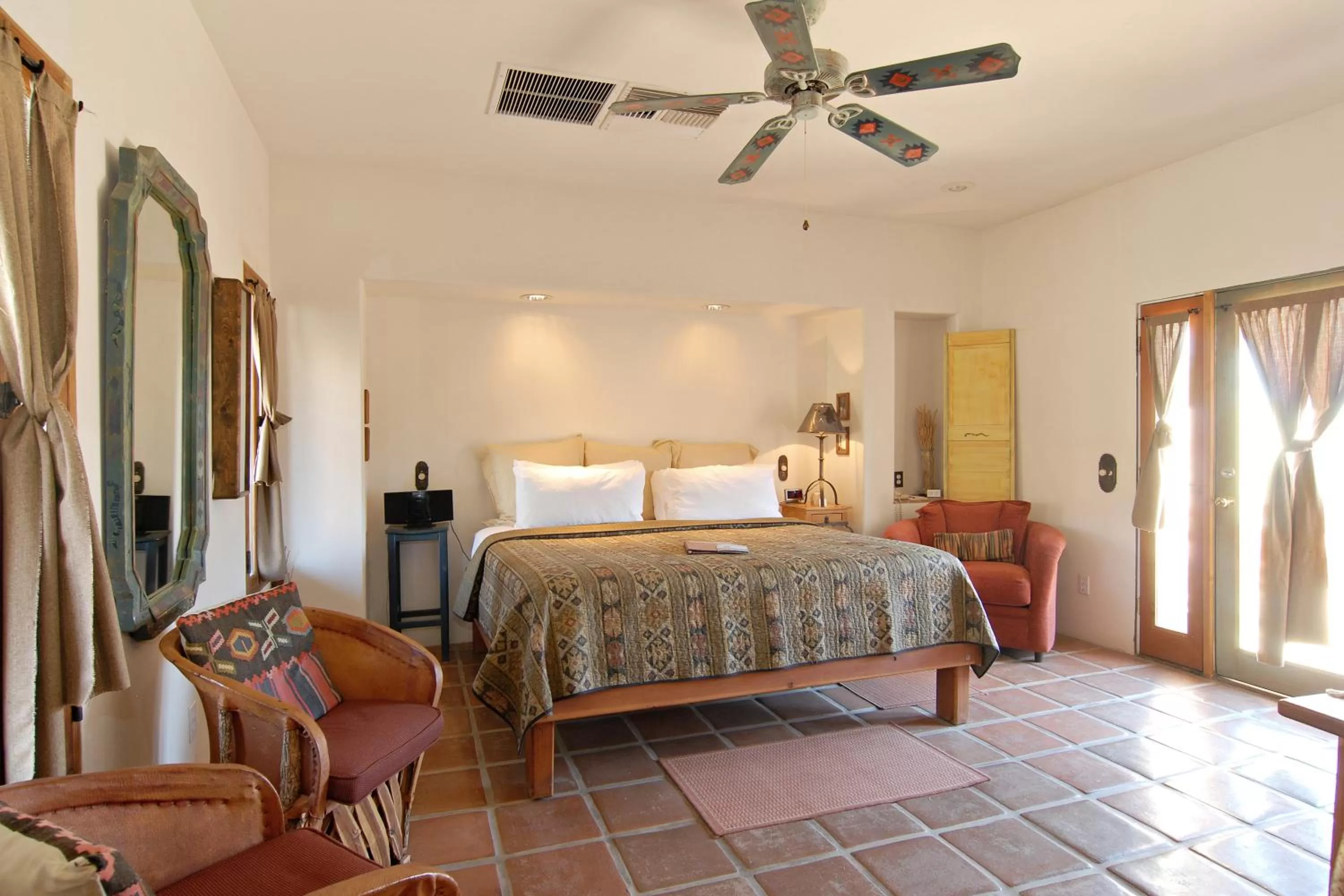 Bed in Borrego Valley Inn