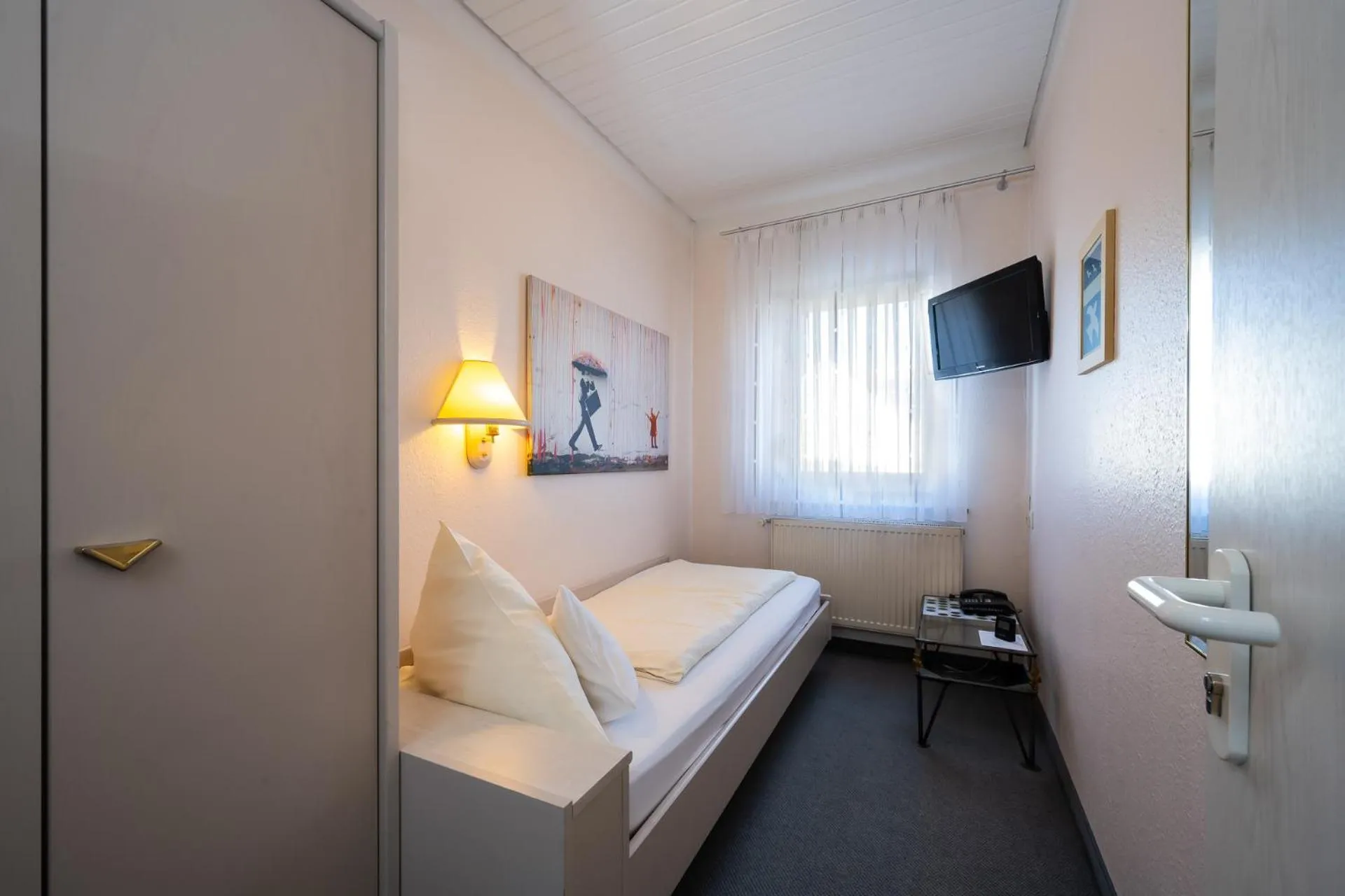 Bed in Ambient Hotel am Europakanal