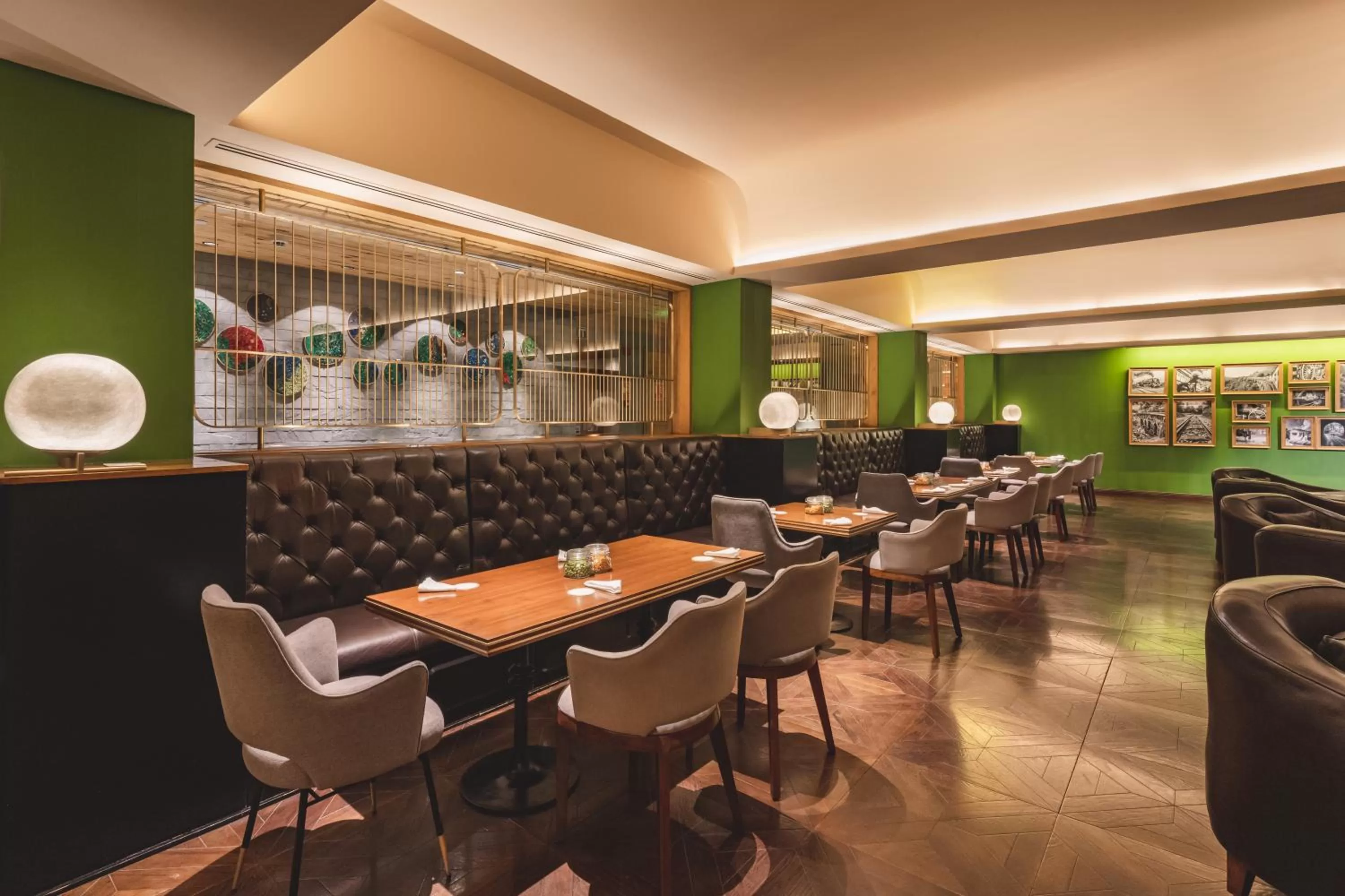 Lounge or bar in Taj Theog Resort & Spa Shimla