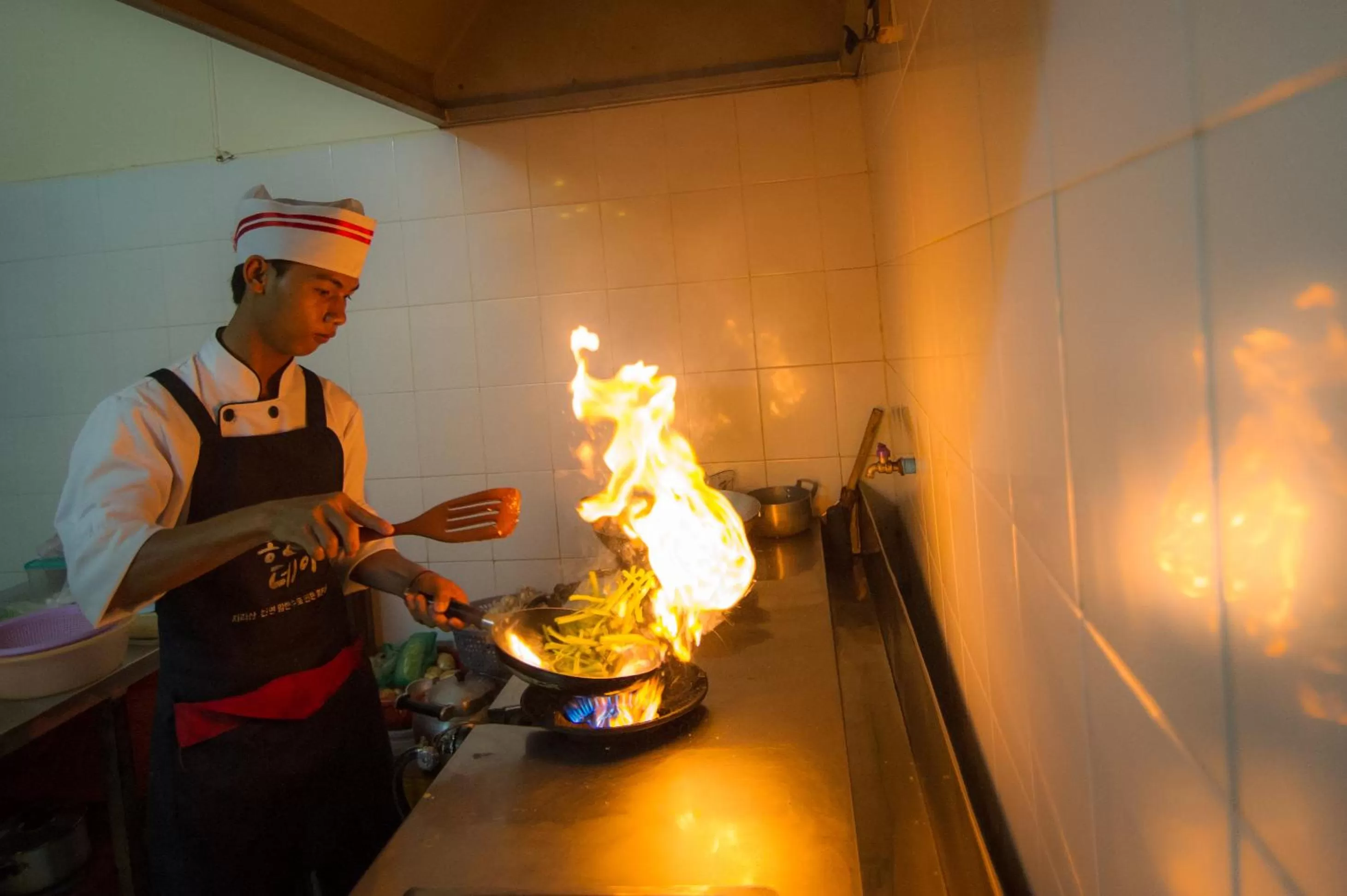 People in Reaksmey Chanreas Hotel