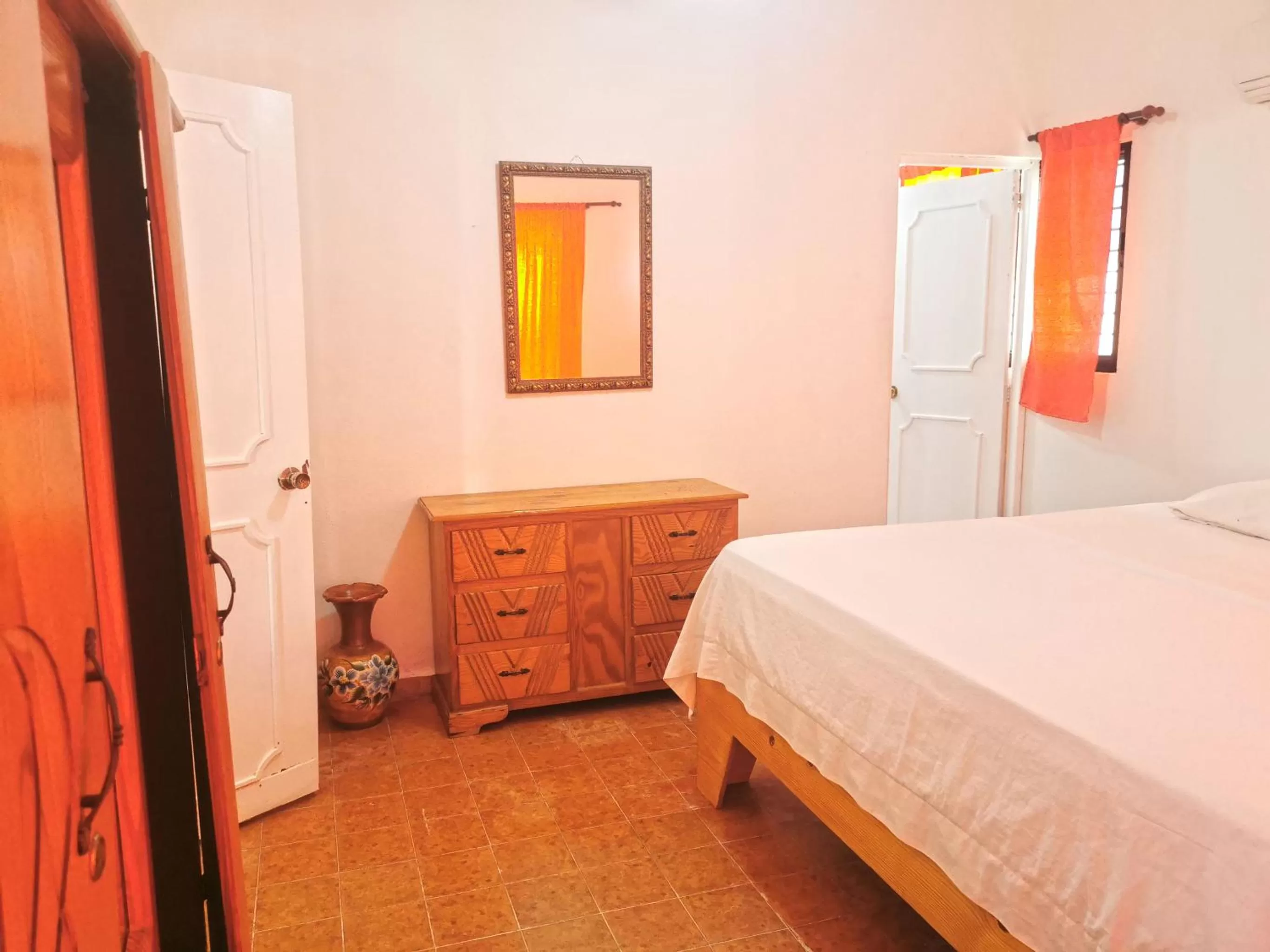 Photo of the whole room, Bed in Perla de Sosua