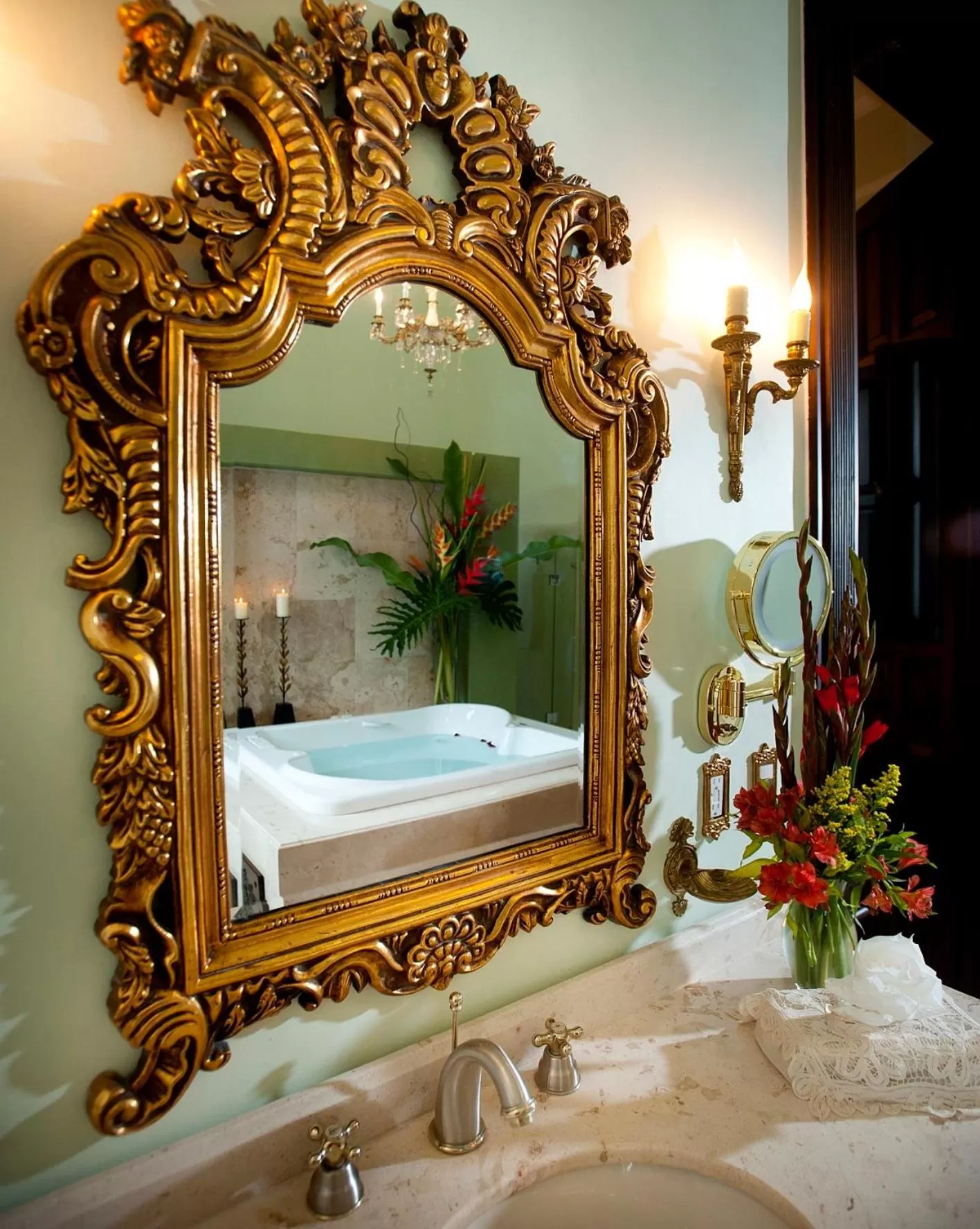 Decorative detail, Bed in Casa Azul Monumento Historico