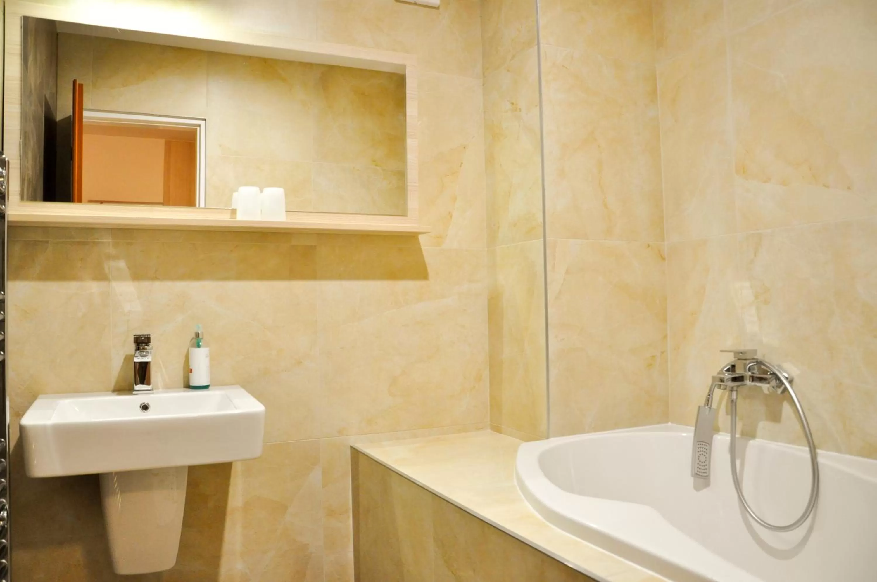 Bathroom in Hotel Garni