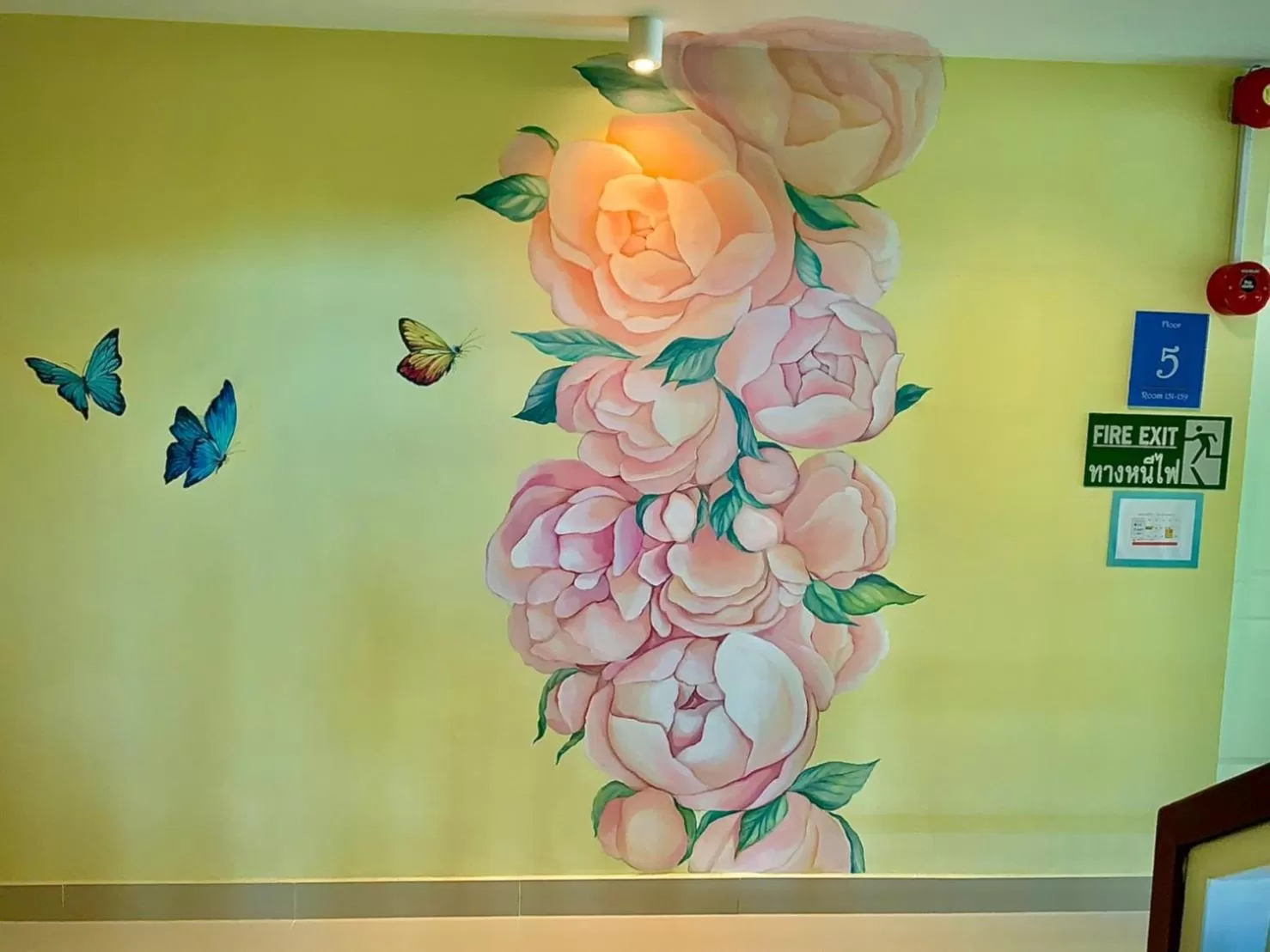 Property building in Salin Home Hotel Ramkhamhaeng