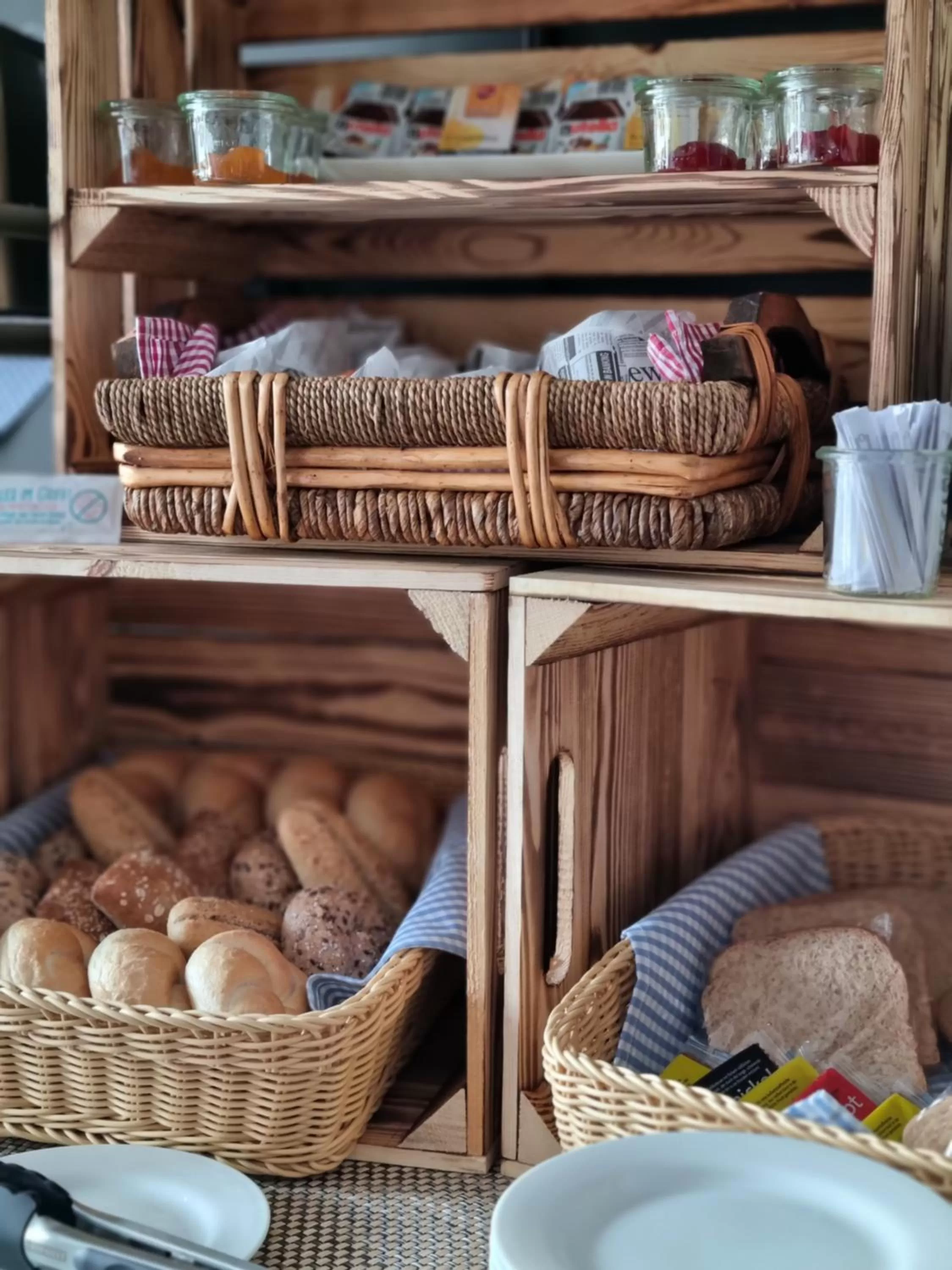 Buffet breakfast in Hotel Das Augustin