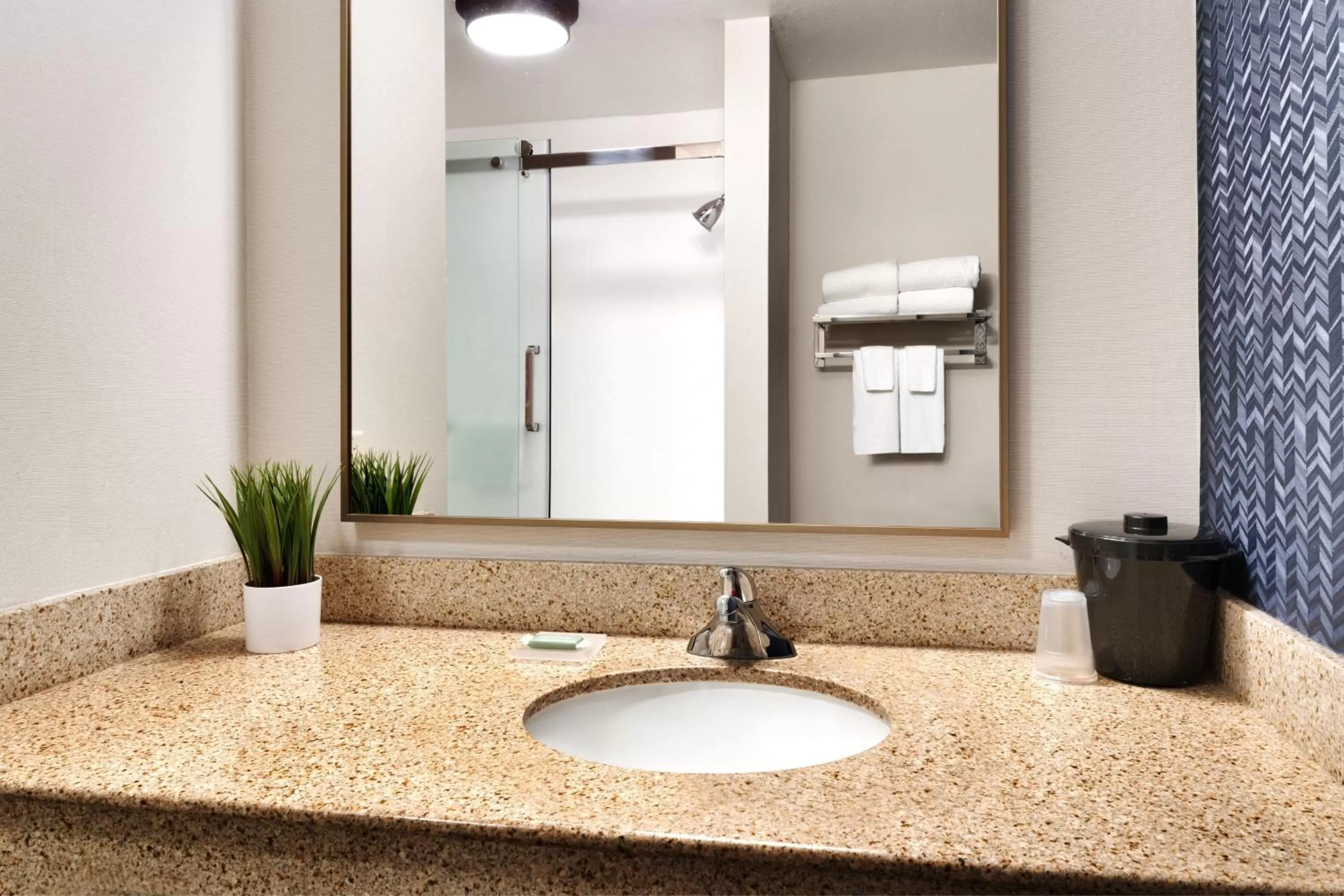 Photo of the whole room in Fairfield Inn & Suites by Marriott Yakima