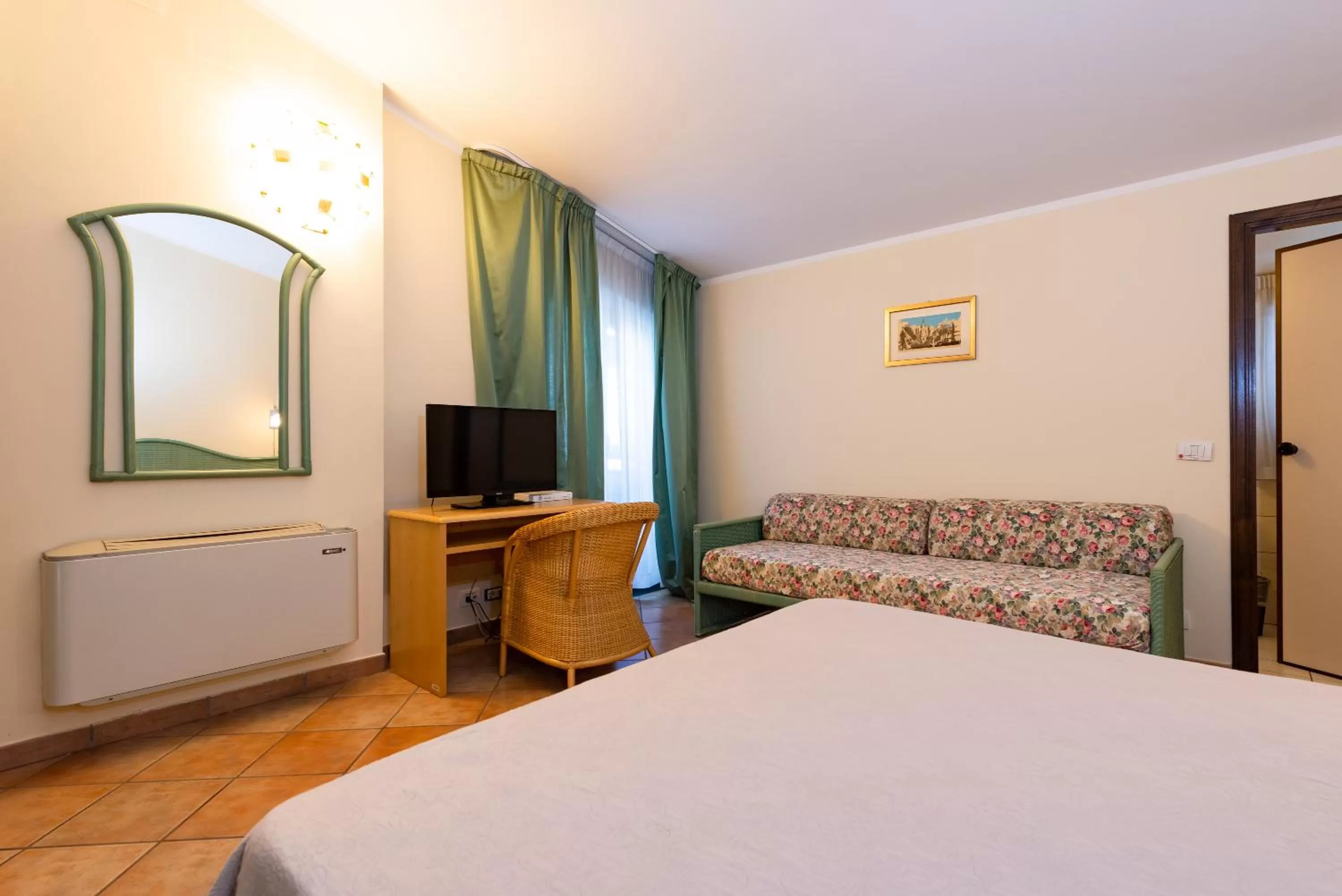 Bedroom, Bed in Hotel Il Ceppo