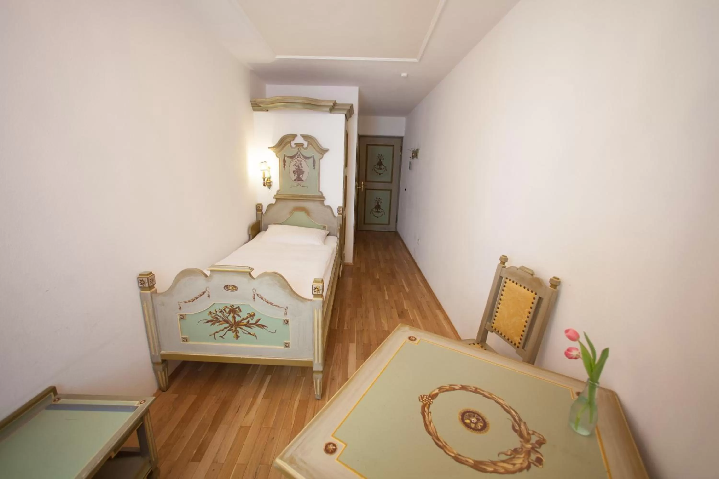 Single Room - single occupancy in Hotel Wilder Mann