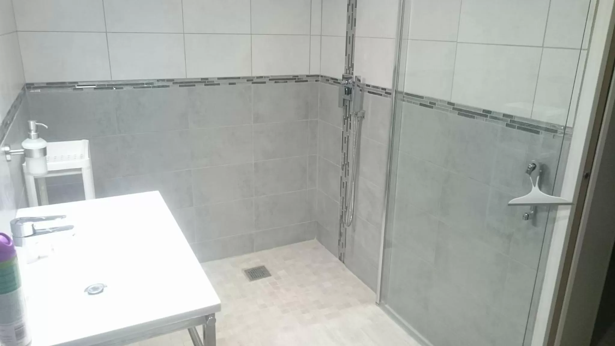 Bathroom in Les Figues