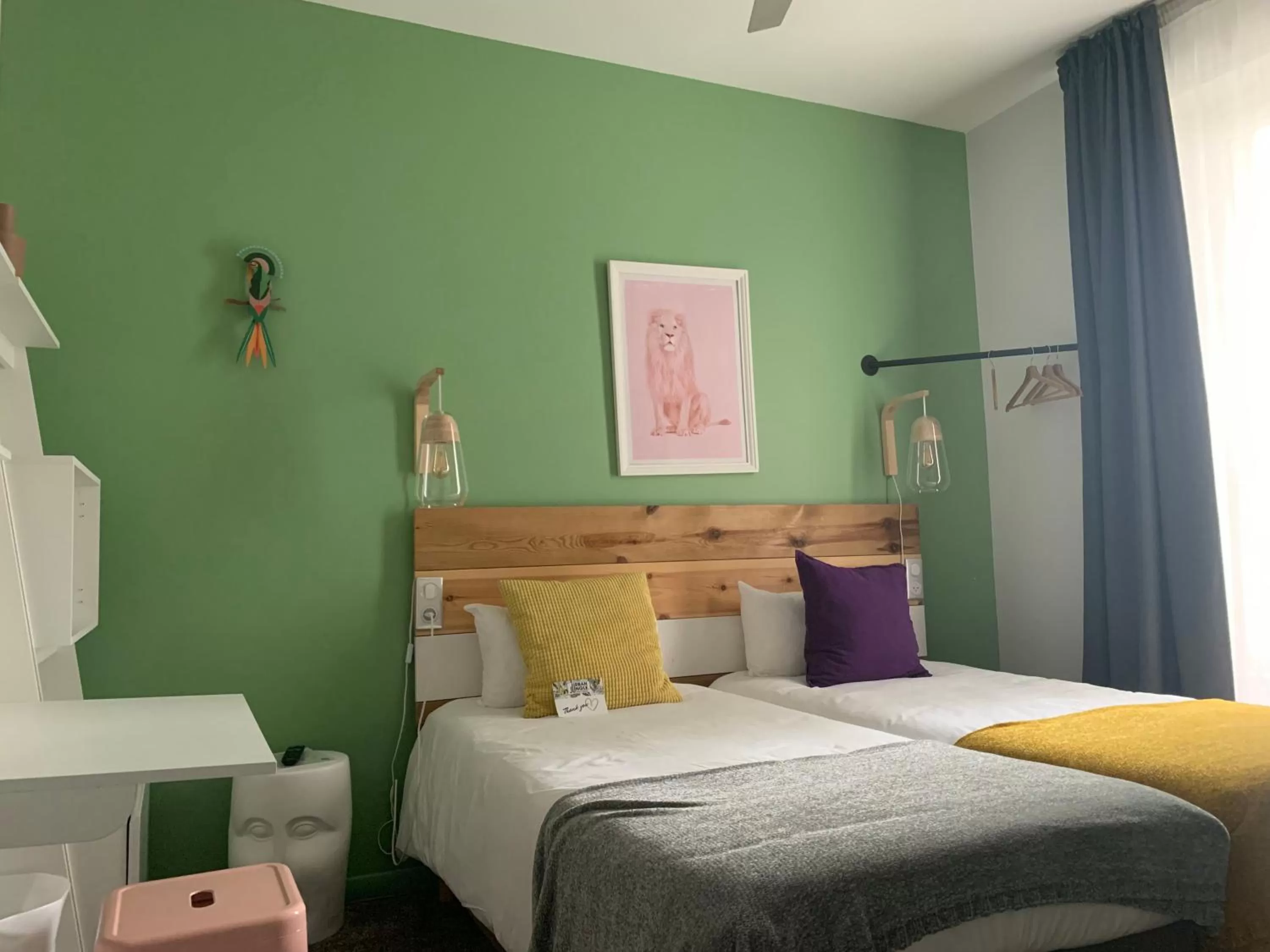 Bedroom, Bed in Urban Jungle Hôtel Orleans