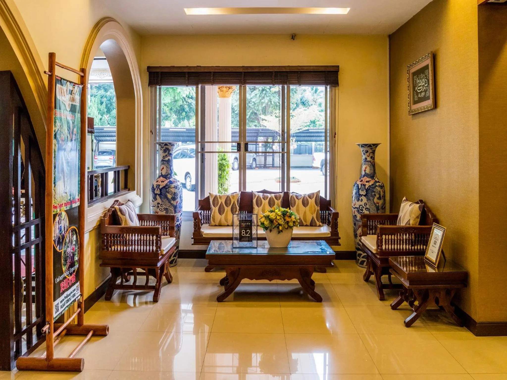 Property building in Sakulchai Place