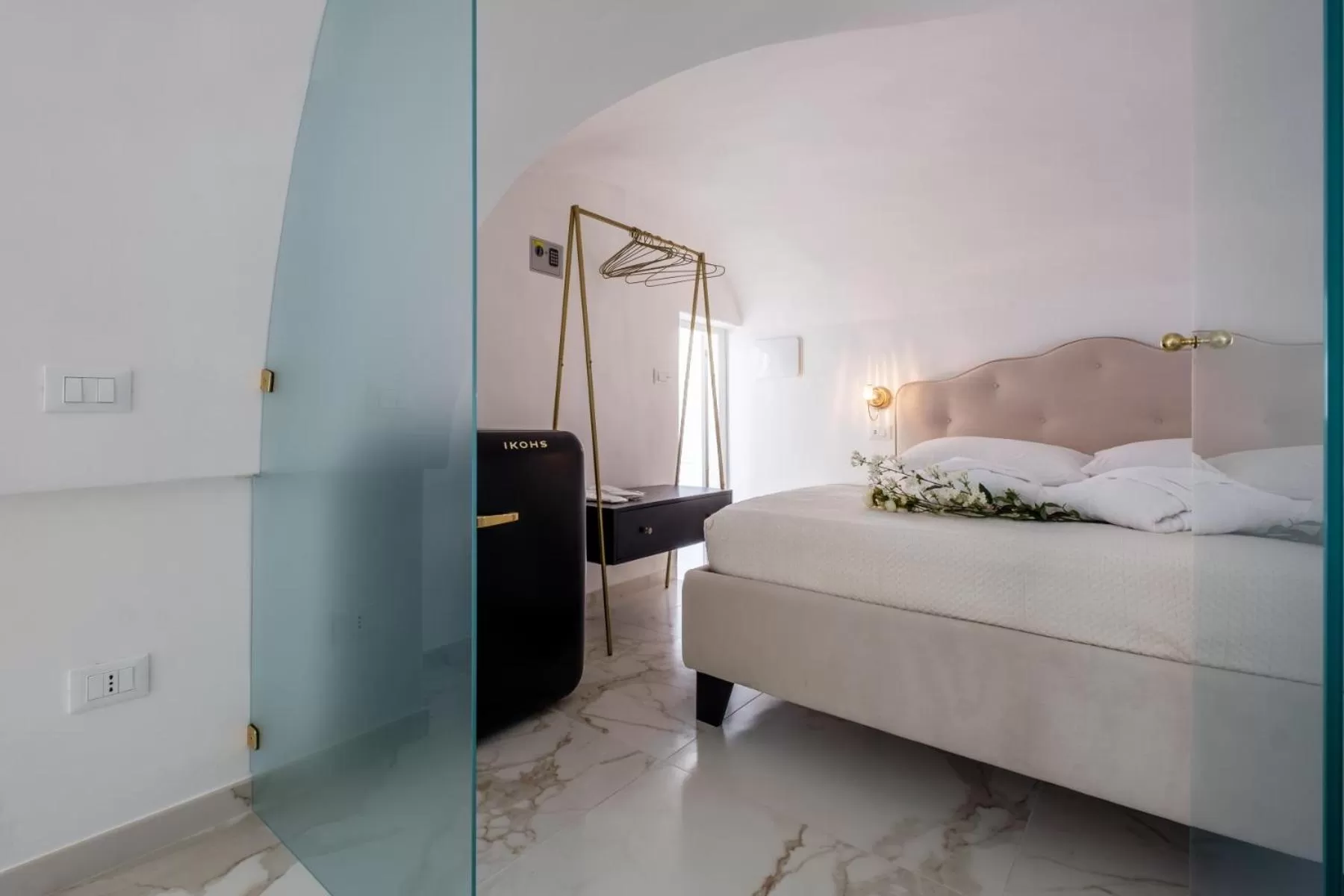 Bedroom, Bed in La Bella Ostuni Suites