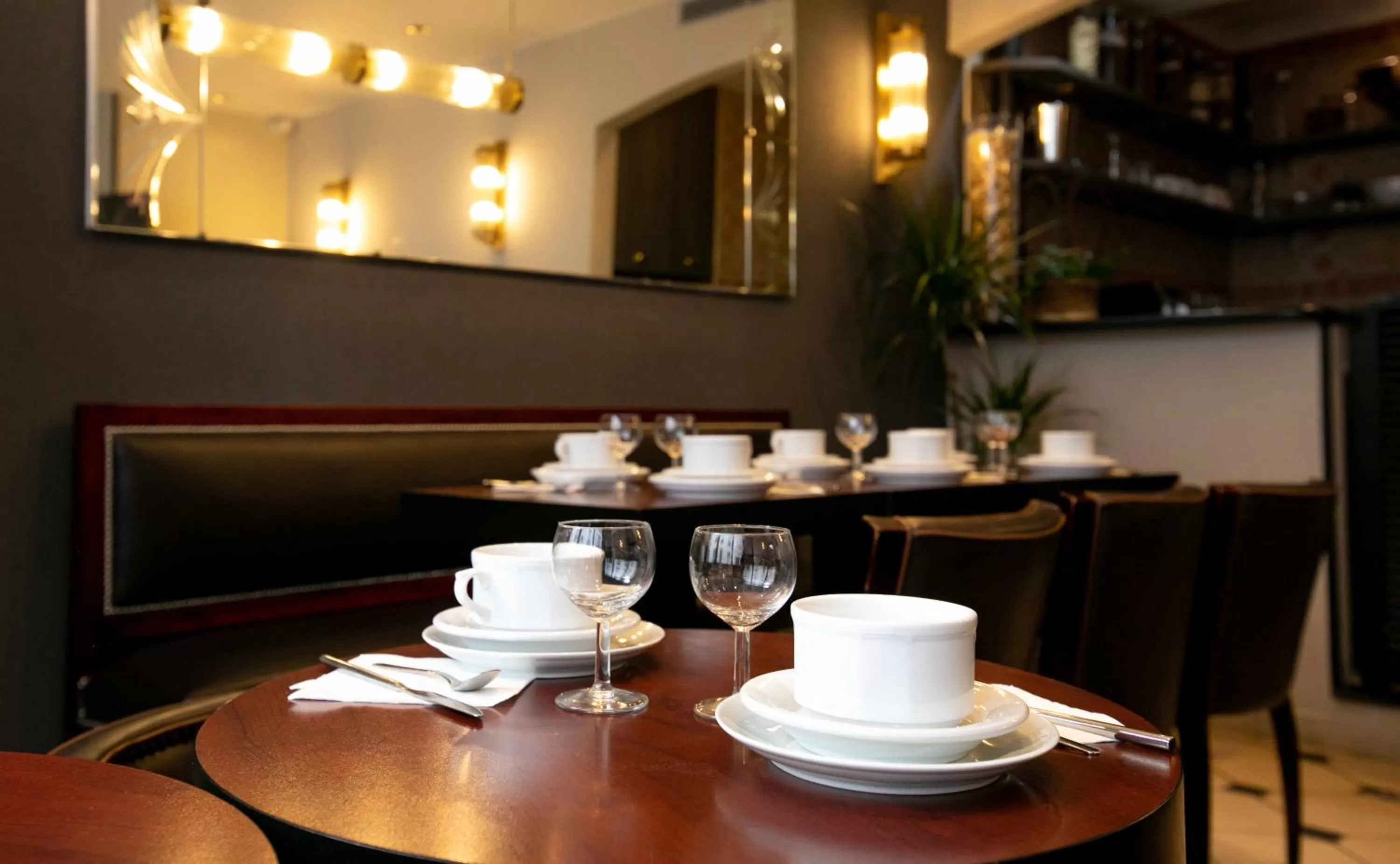 Breakfast in Hôtel Eiffel Rive Gauche