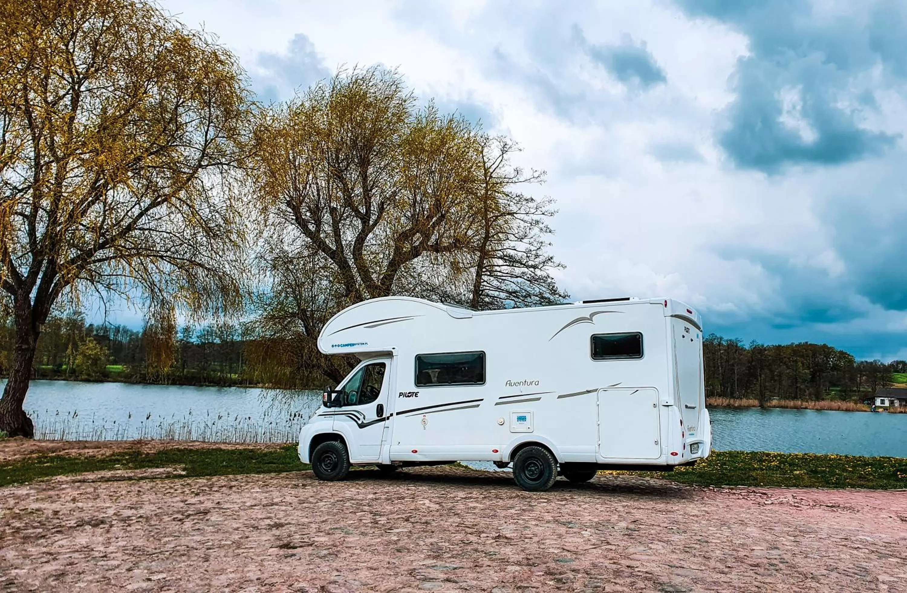 Nearby landmark, Property Building in Olandia