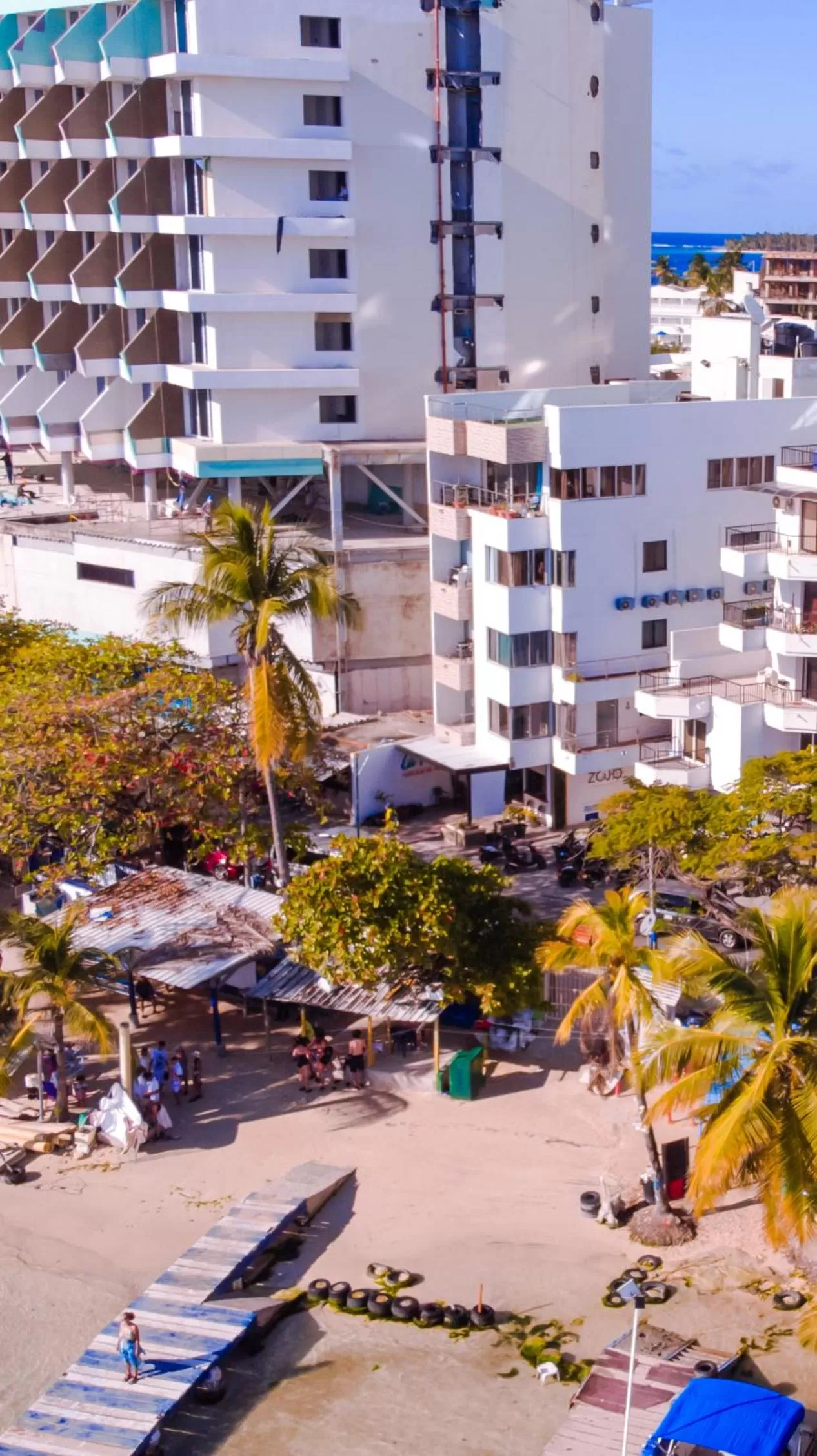 Beach in ZOJO MARiNA BAY