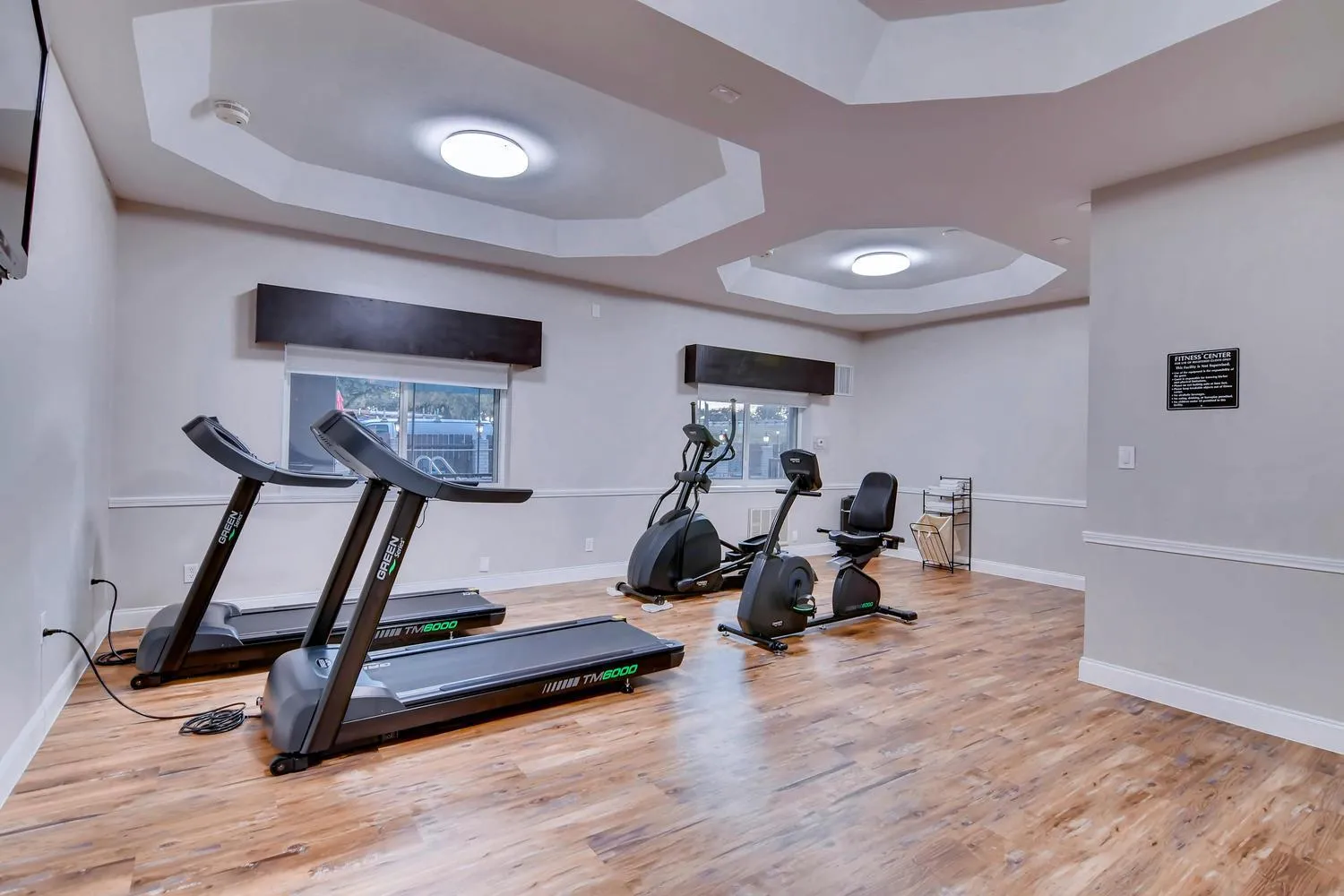 Fitness centre/facilities in Orangewood Inn and Suites Midtown
