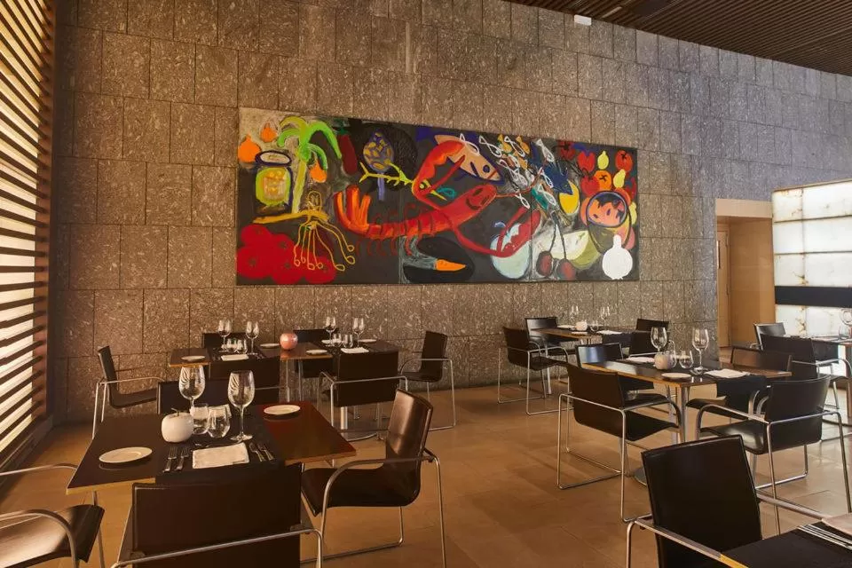 Restaurant/places to eat in Silken Puerta Valencia