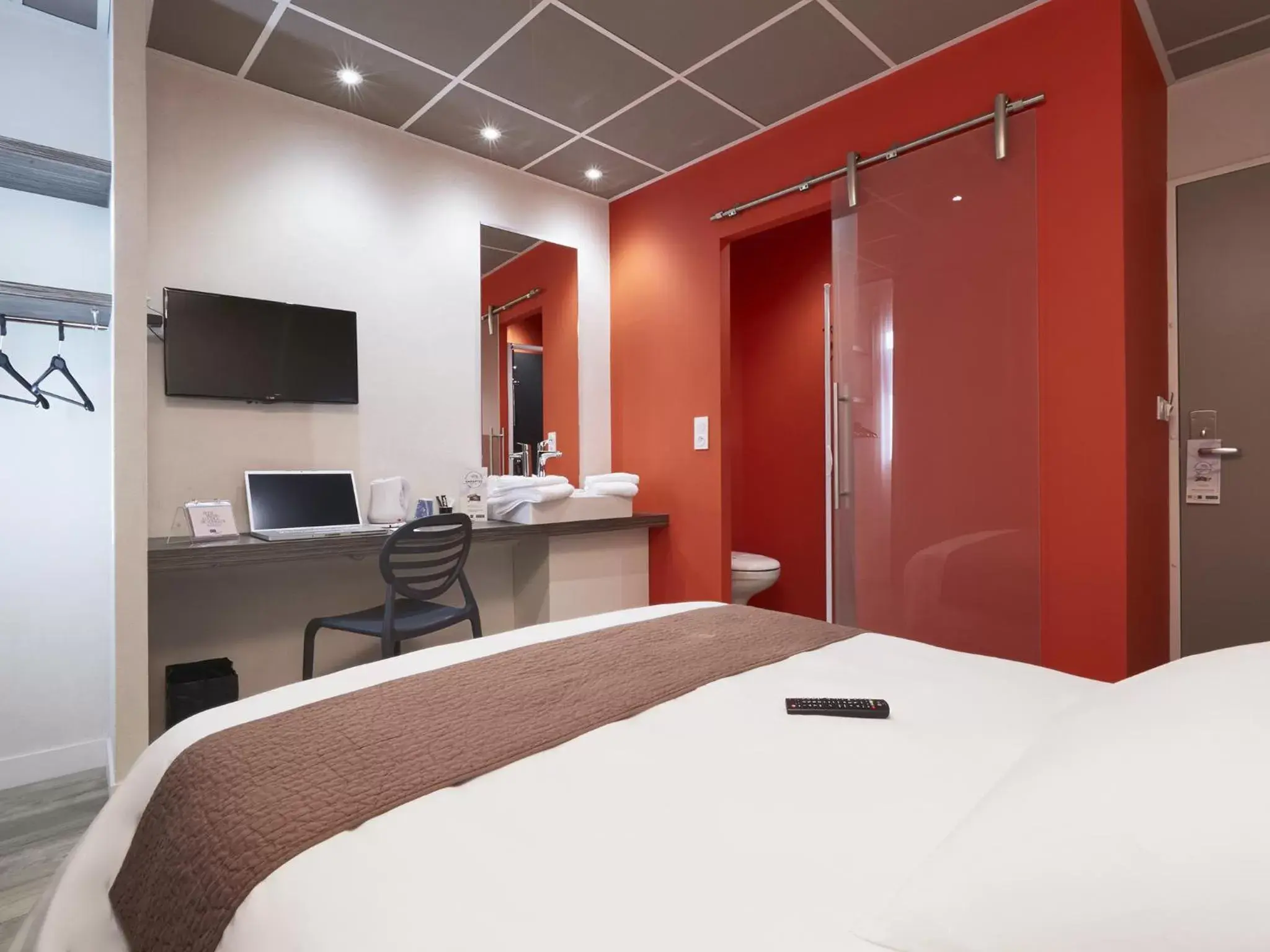 Bed in Kyriad Nantes Centre Graslin Bed in Kyriad Nantes Centre Graslin