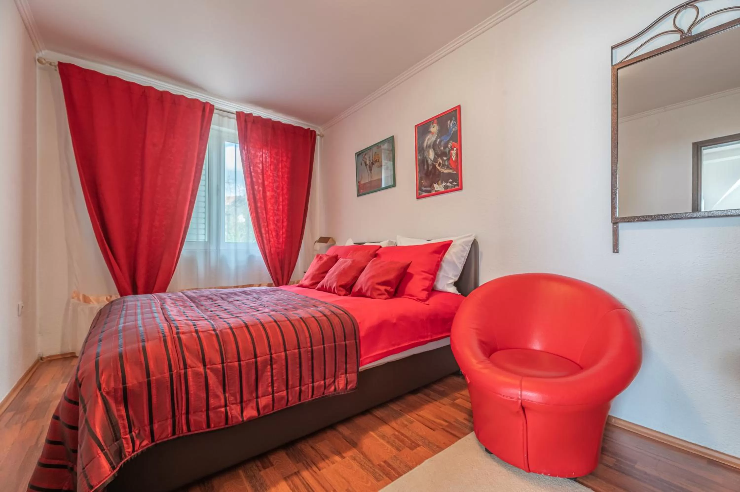 Bed in Frile Apartments