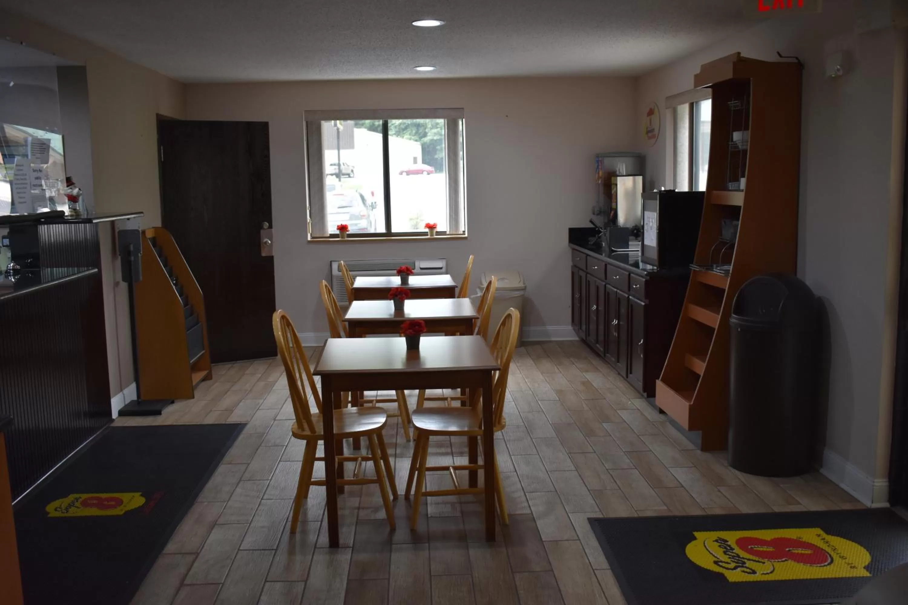 Breakfast in Super 8 by Wyndham La Vale/Cumberland Area