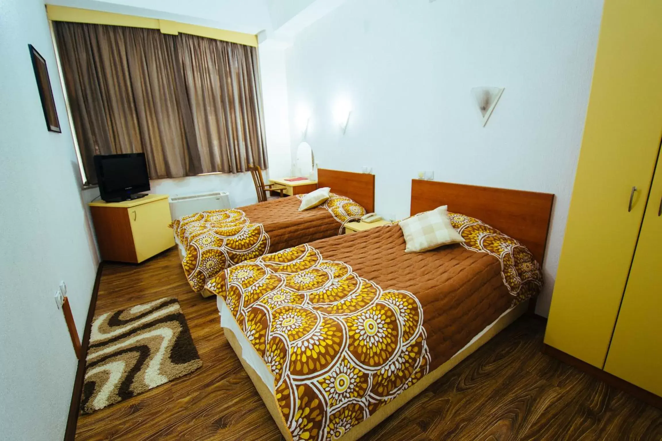 Budget Double Room in Hotel Kristal Palas Budget Double Room in Hotel Kristal Palas
