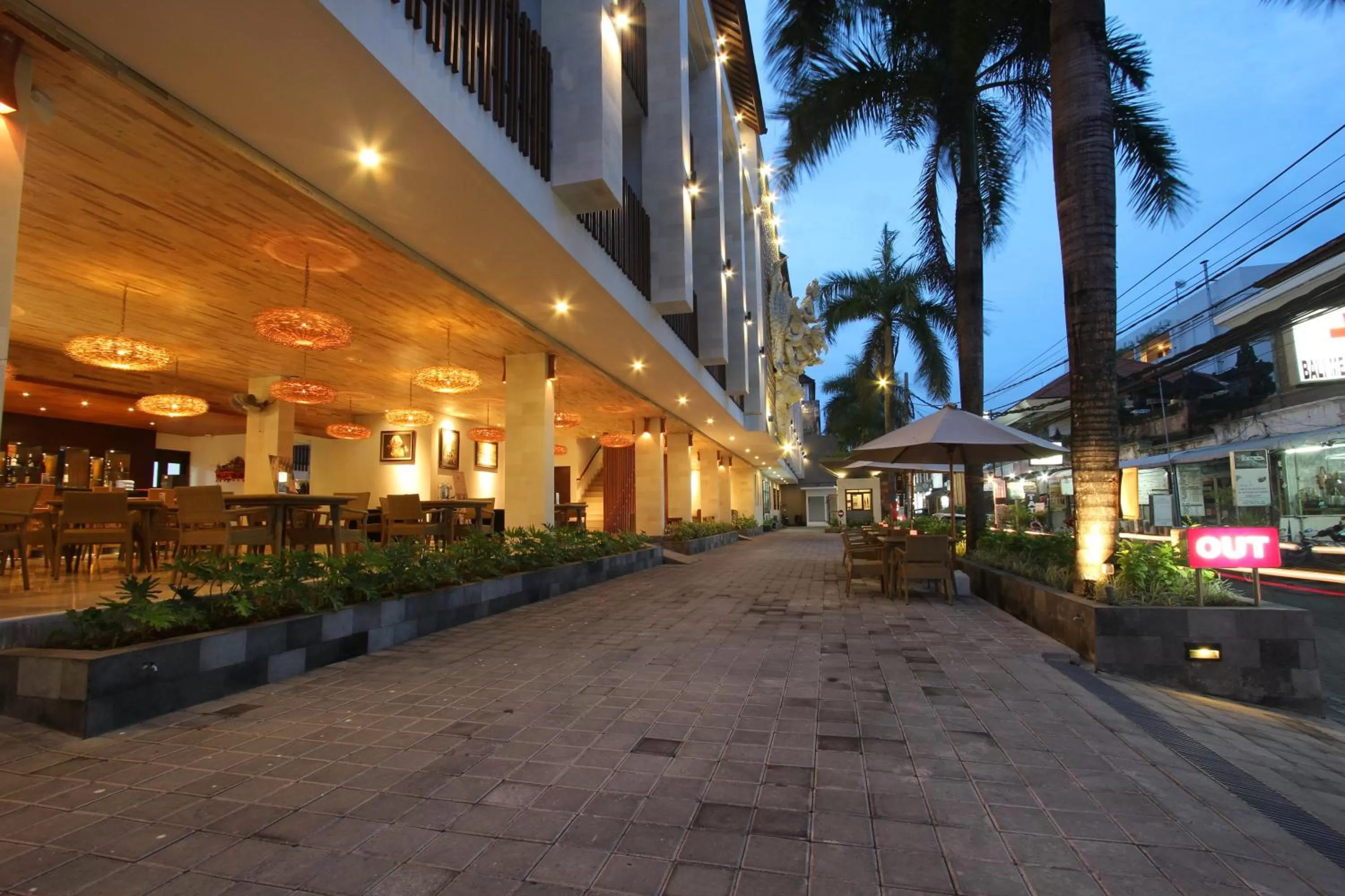 Facade/entrance in Grand La Walon Hotel