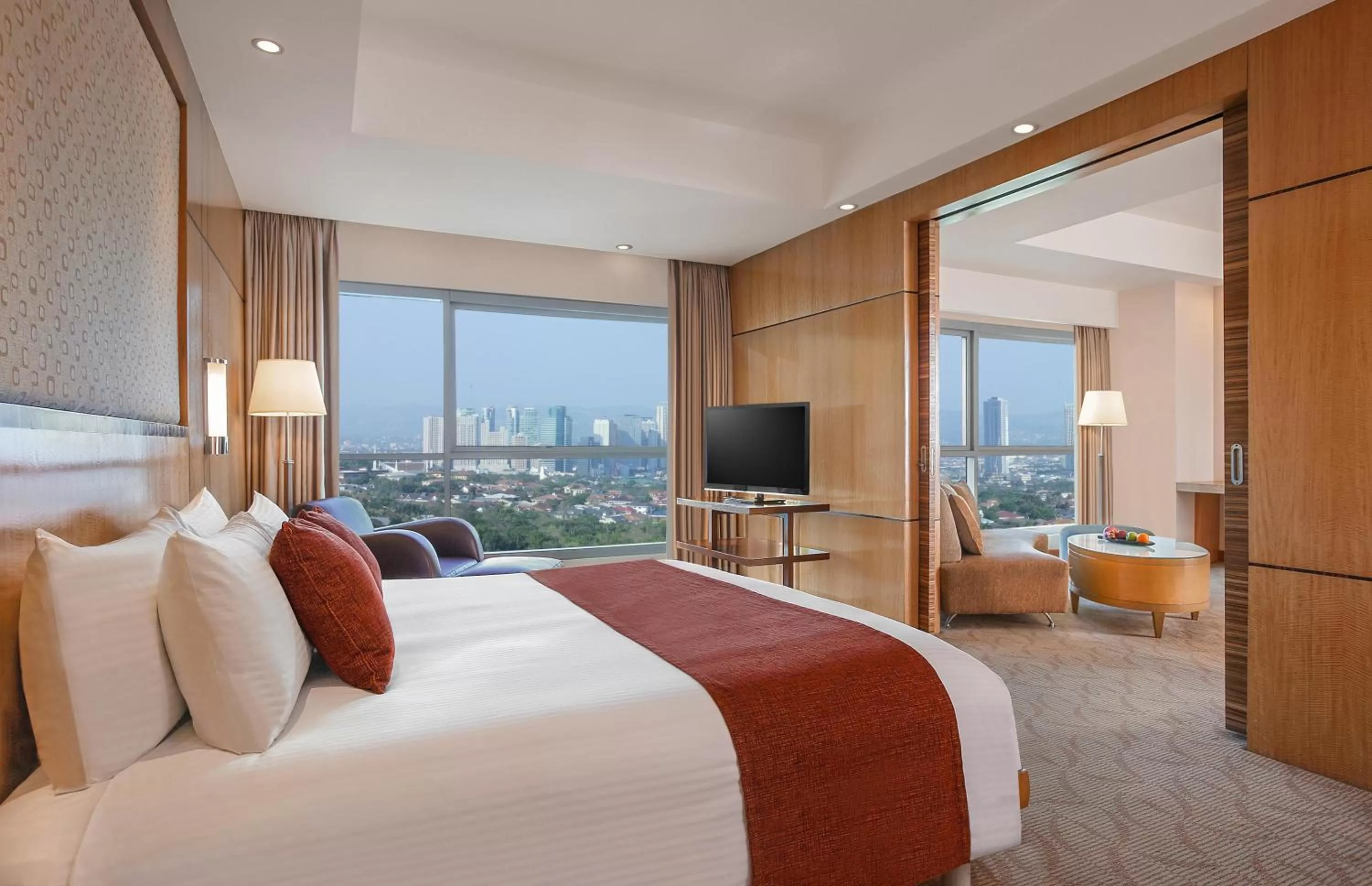 Junior King Suite in Crowne Plaza Manila Galleria, an IHG Hotel