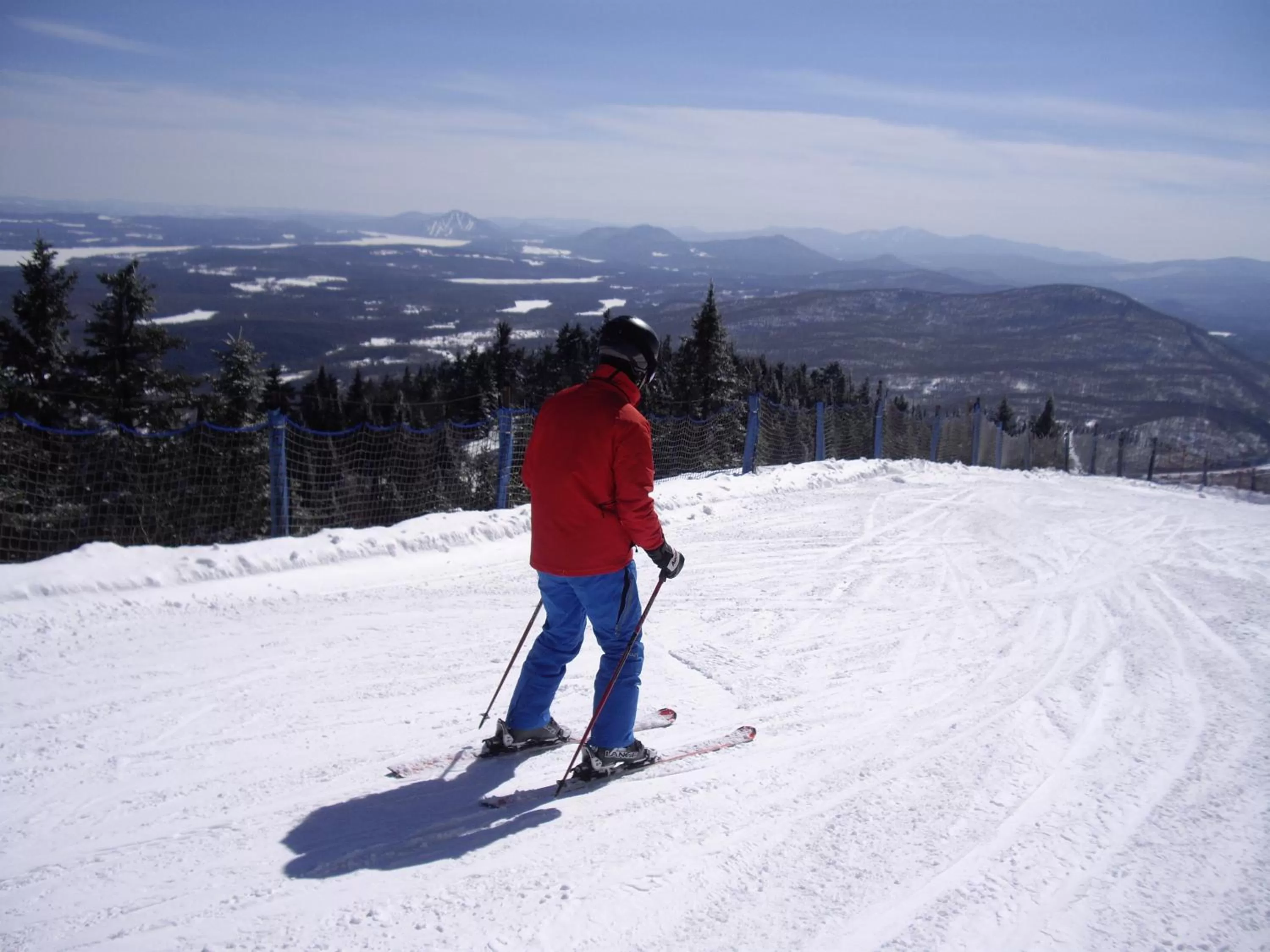 Property building in À Amour et Amitié