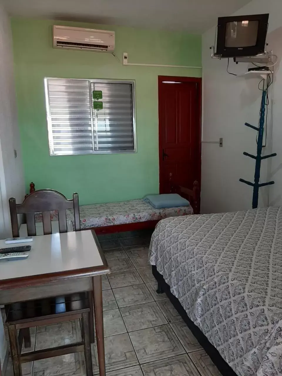 Economy Double Room in Pousada Canoas Economy Double Room in Pousada Canoas