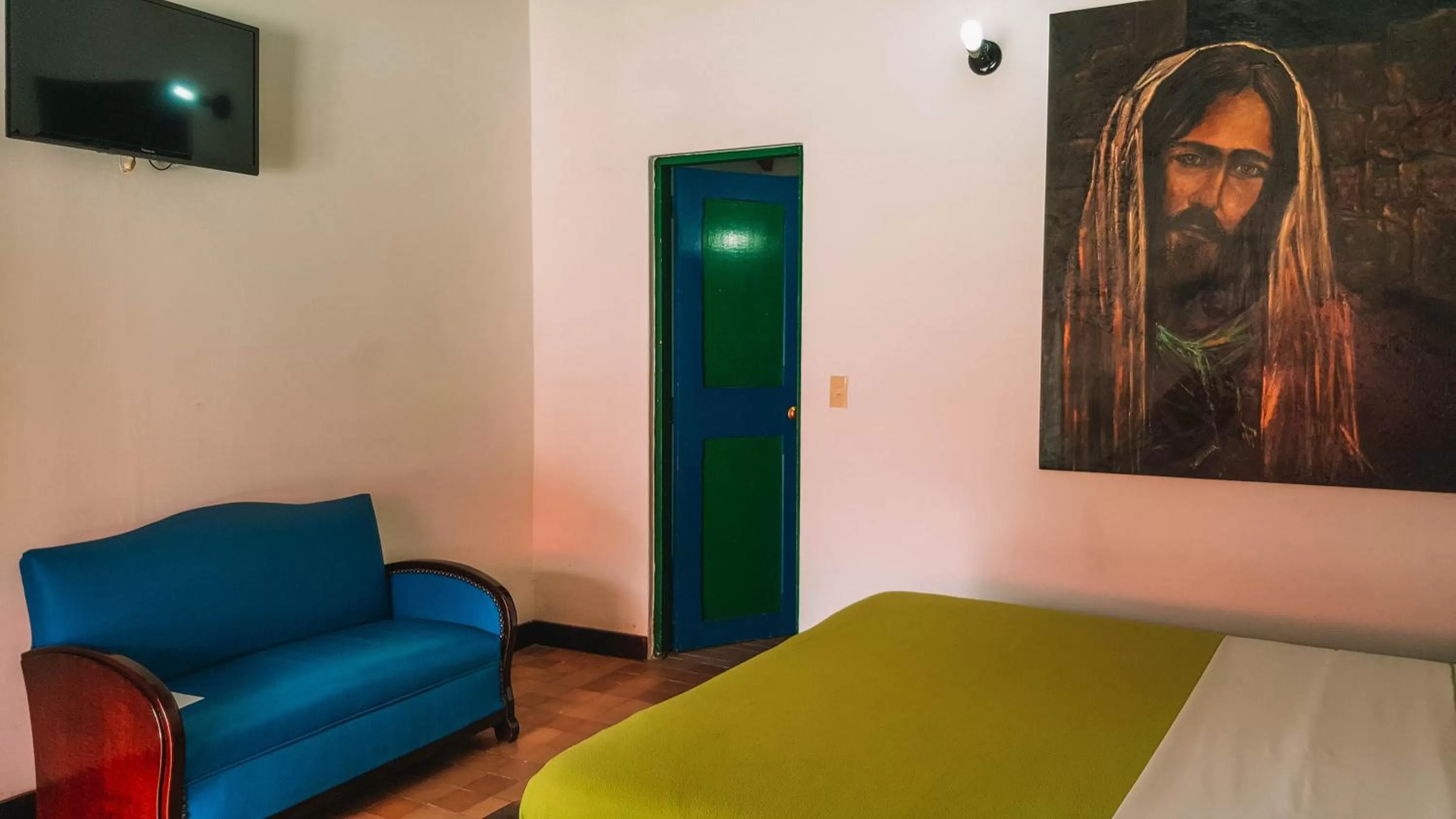 TV/Entertainment Center in Hotel Hacienda la Bonita