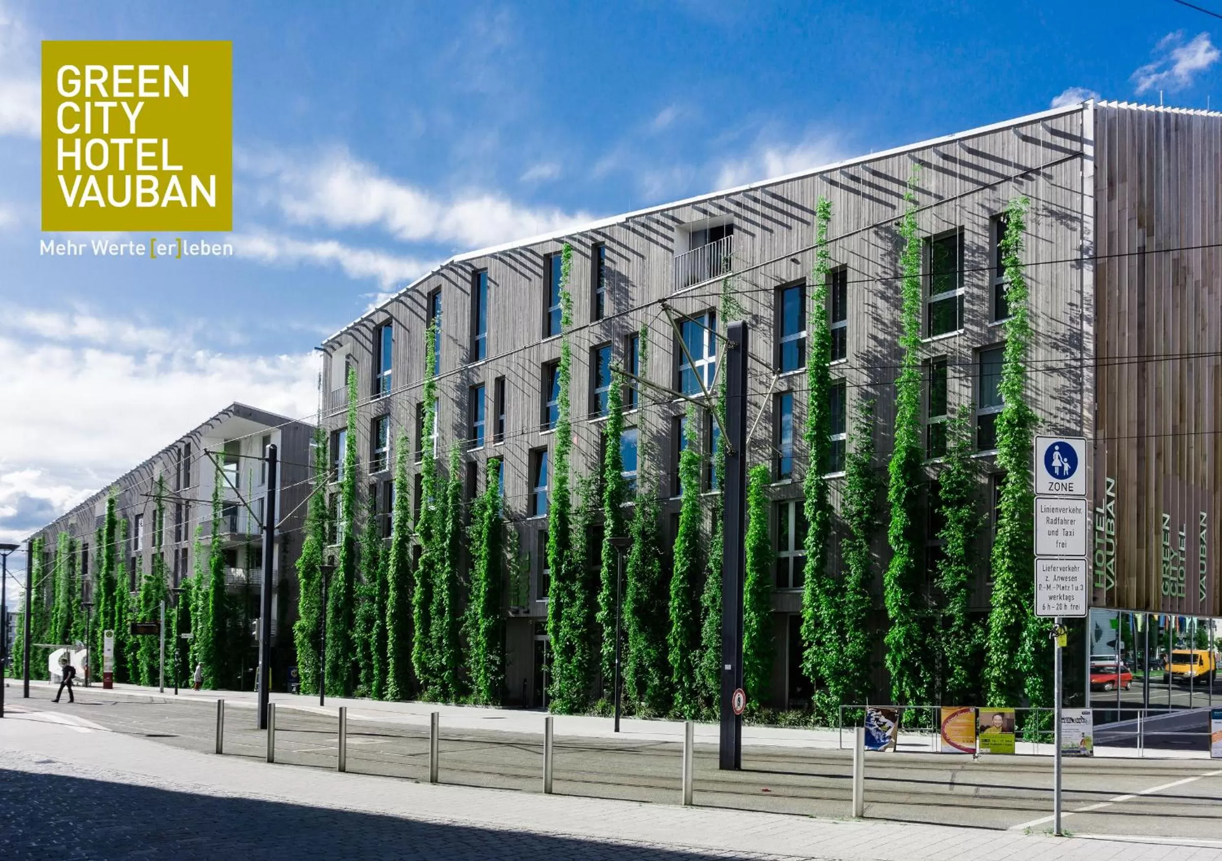 Facade/entrance in Green City Hotel Vauban